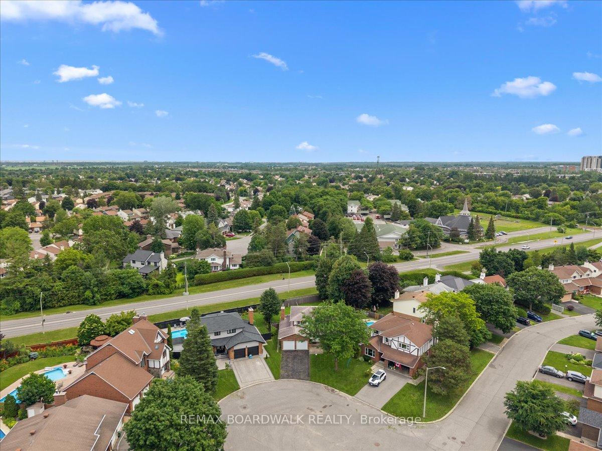 Photo 40 of 42 Pickwick Drive, Ottawa, Barrhaven - Cedargrove/Fraserdale — HOMEH