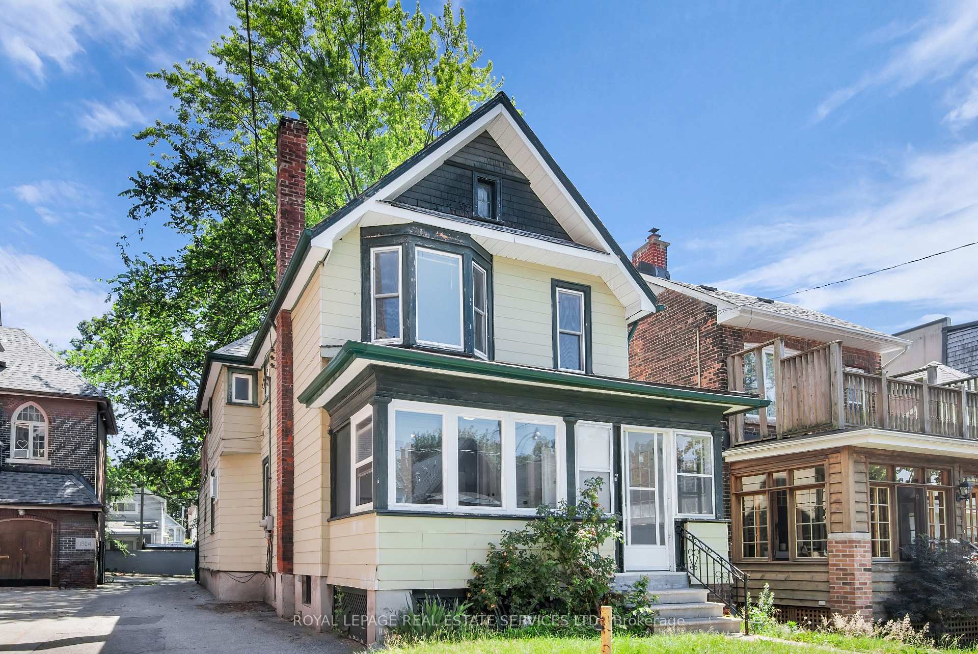 Photo 1 of 127 Waverley Road, Toronto, The Beaches — HOMEH