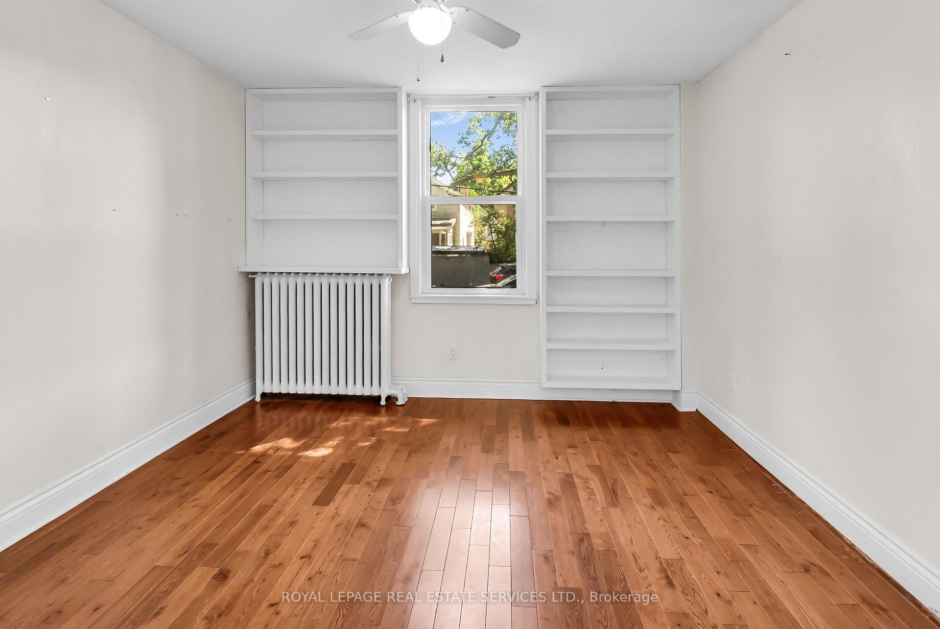 Photo 13 of 127 Waverley Road, Toronto, The Beaches — HOMEH