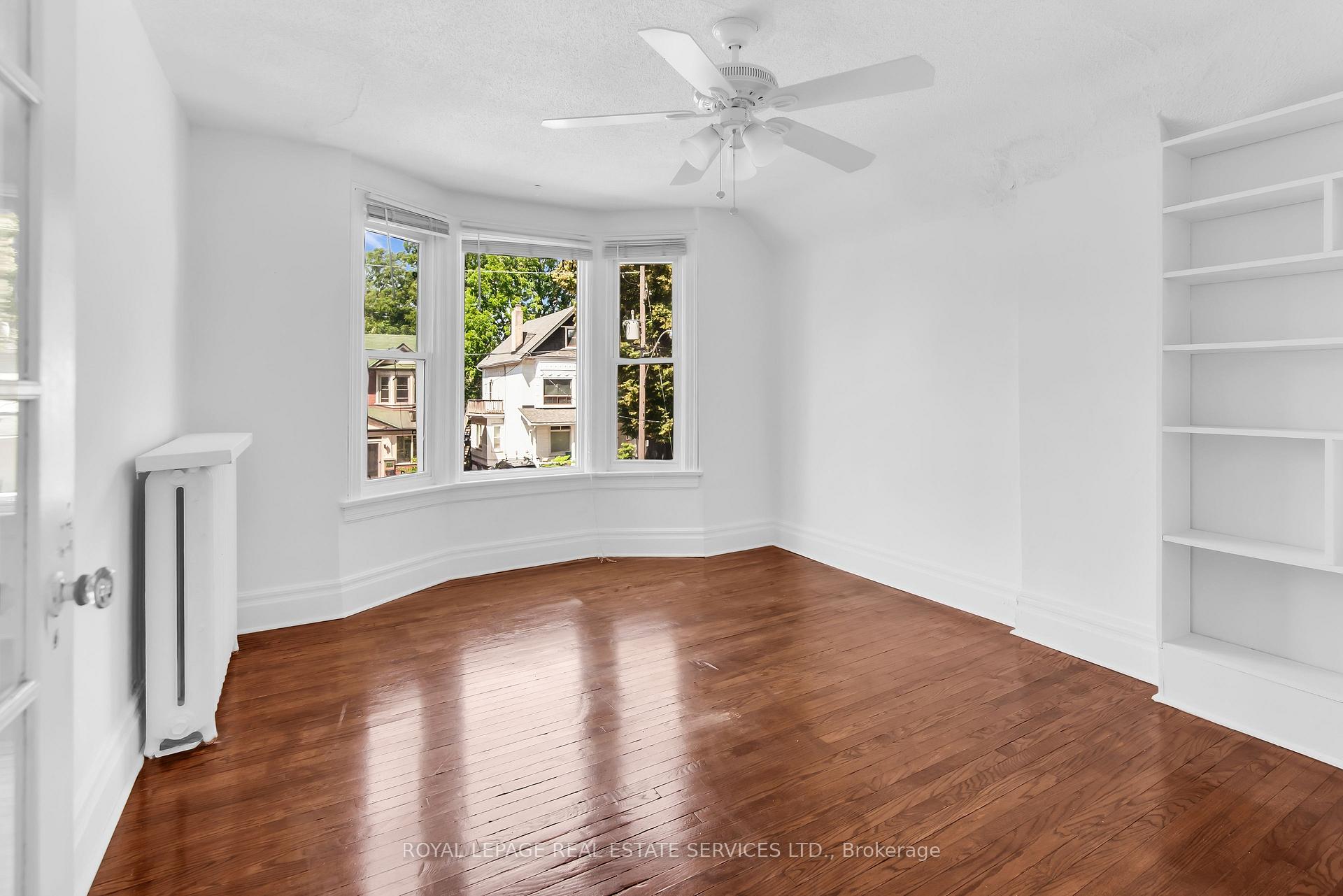 Photo 22 of 127 Waverley Road, Toronto, The Beaches — HOMEH