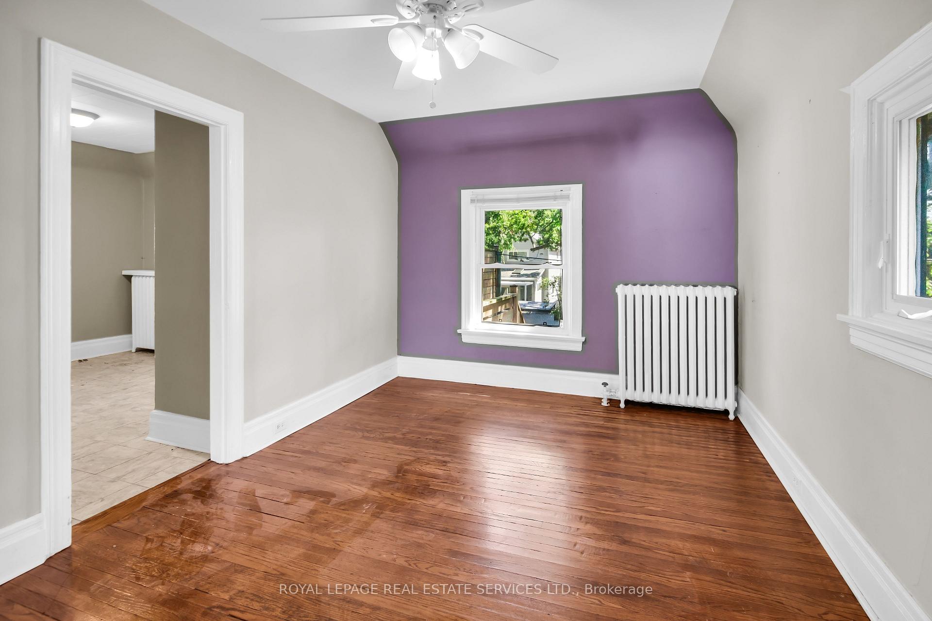 Photo 29 of 127 Waverley Road, Toronto, The Beaches — HOMEH