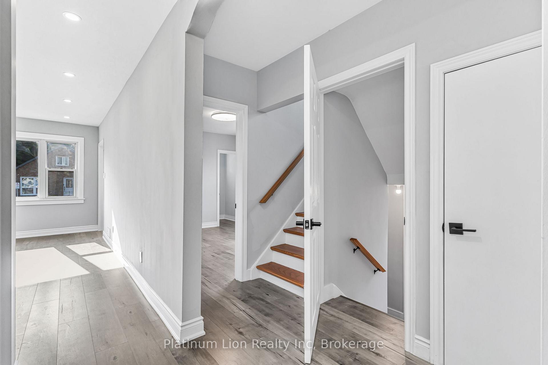 Photo 8 of 146 Craigroyston Road, Hamilton, Bartonville — HOMEH