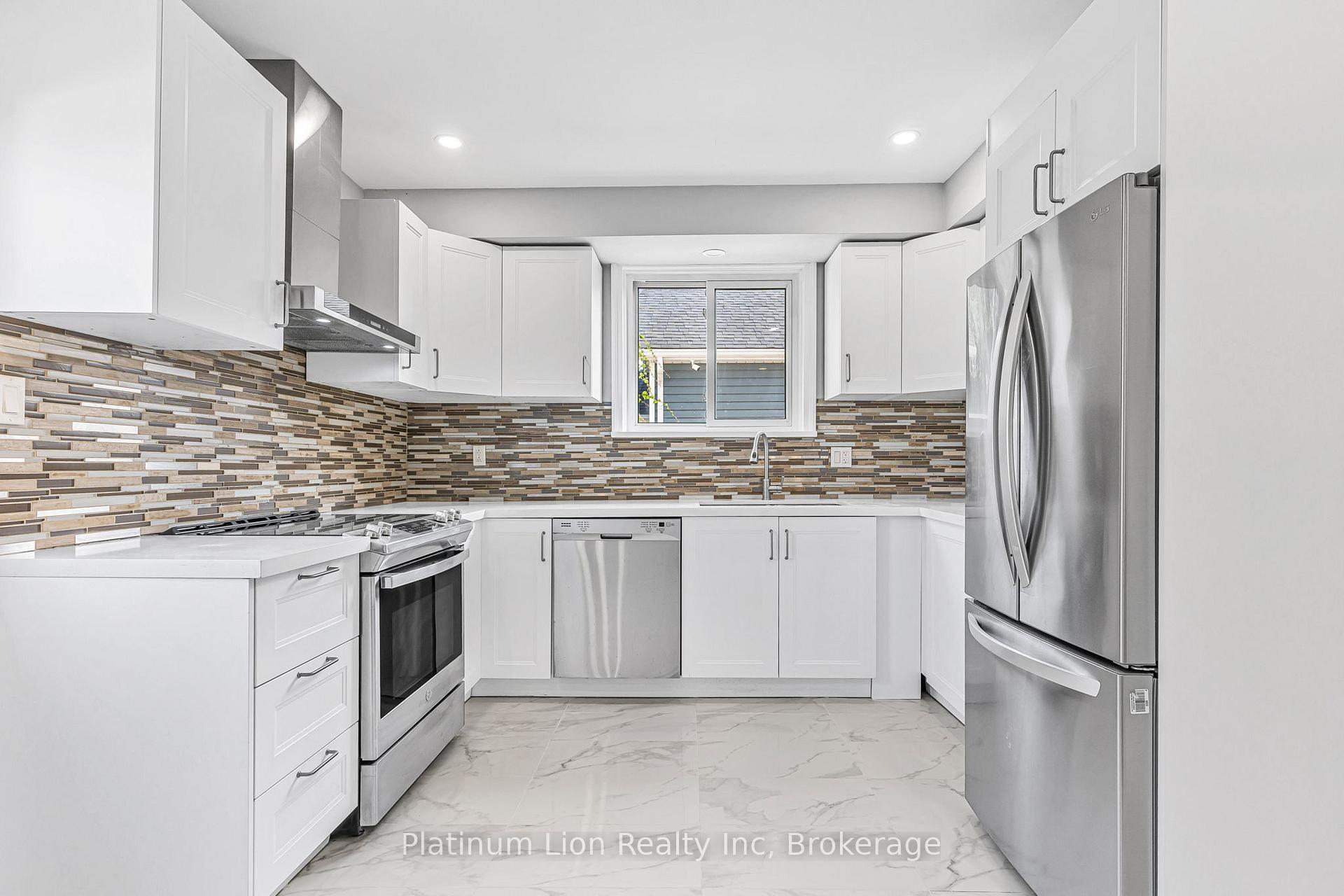 Photo 11 of 146 Craigroyston Road, Hamilton, Bartonville — HOMEH