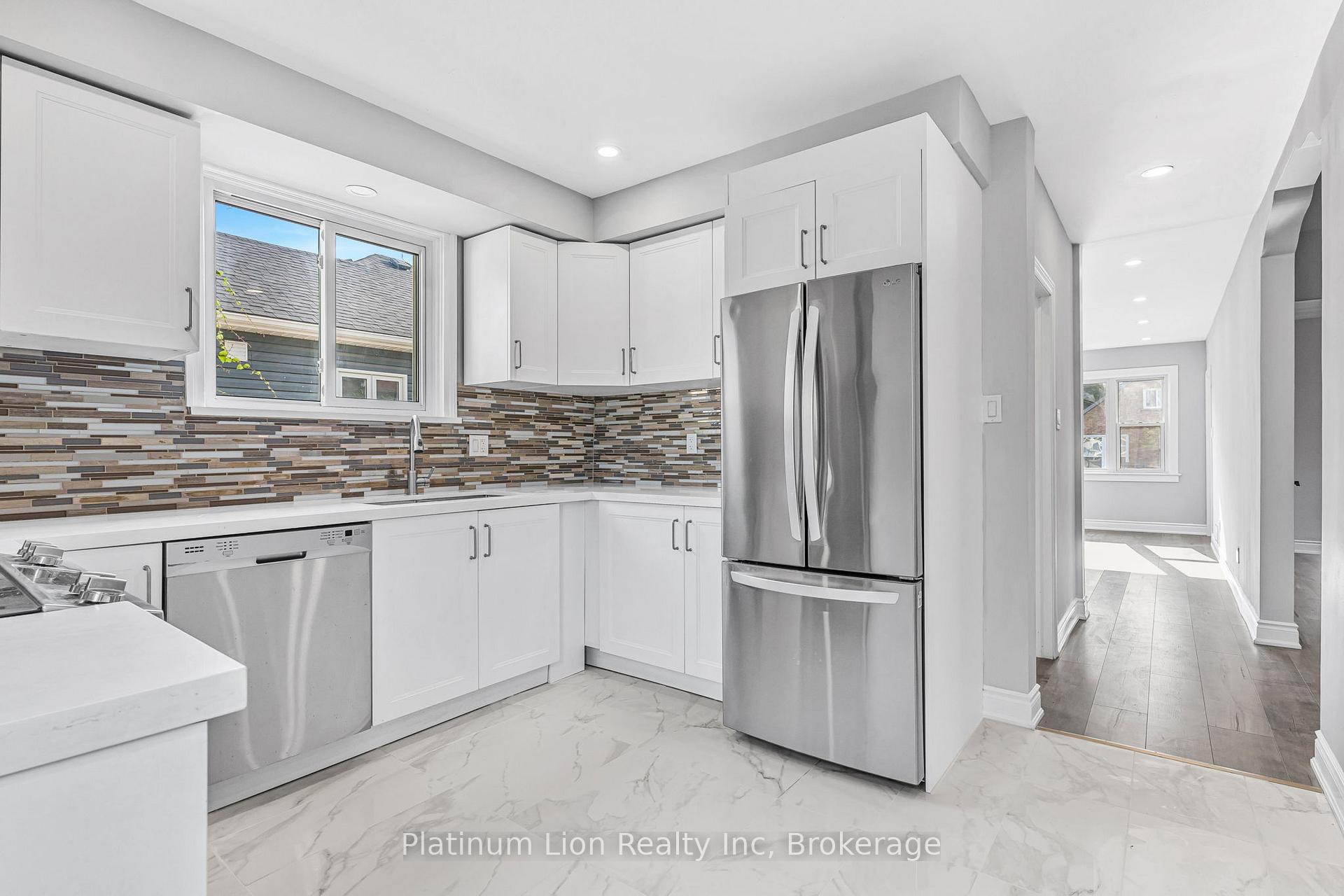 Photo 12 of 146 Craigroyston Road, Hamilton, Bartonville — HOMEH