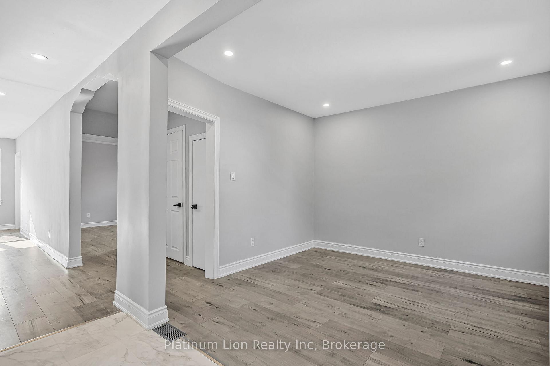 Photo 15 of 146 Craigroyston Road, Hamilton, Bartonville — HOMEH