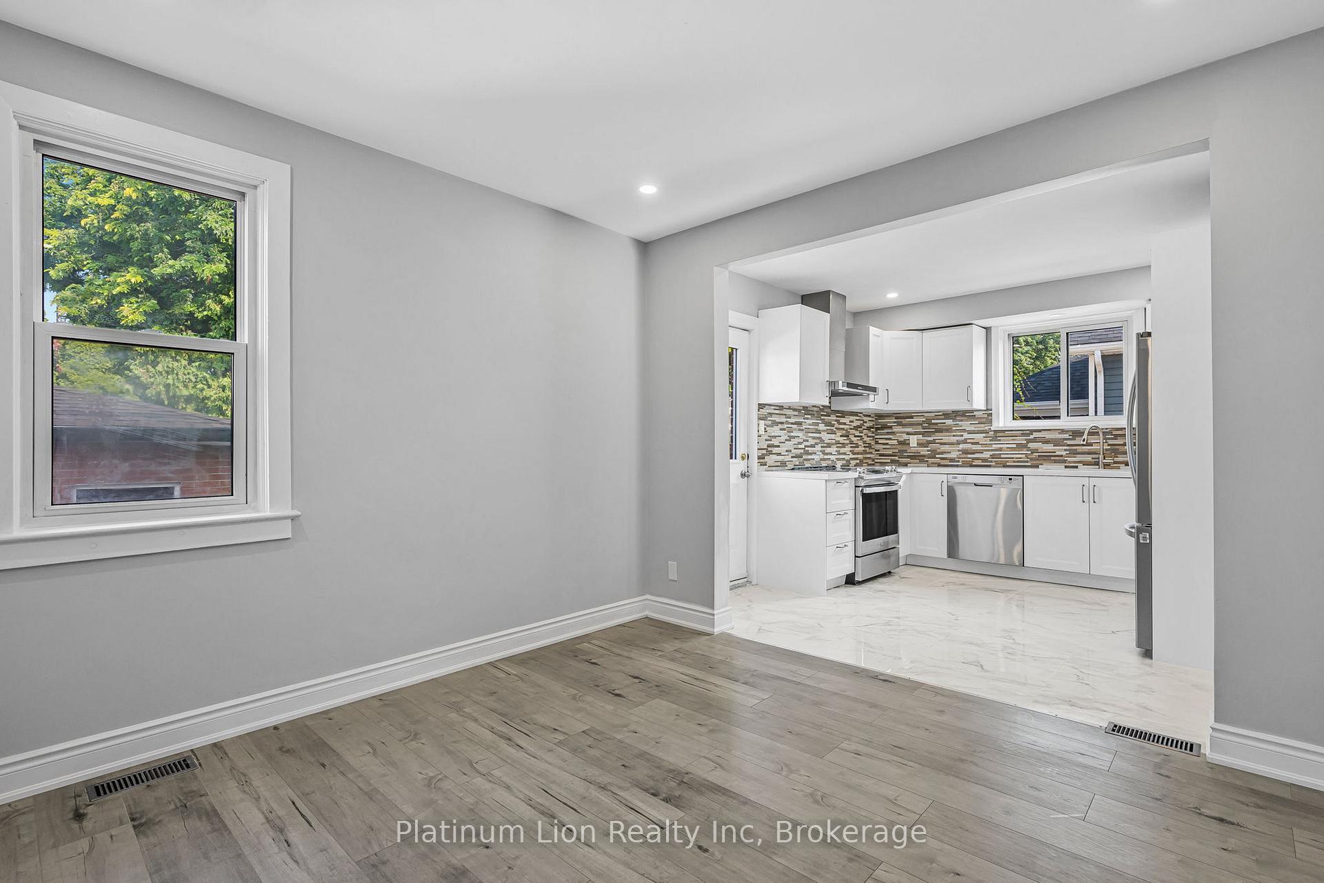 Photo 17 of 146 Craigroyston Road, Hamilton, Bartonville — HOMEH