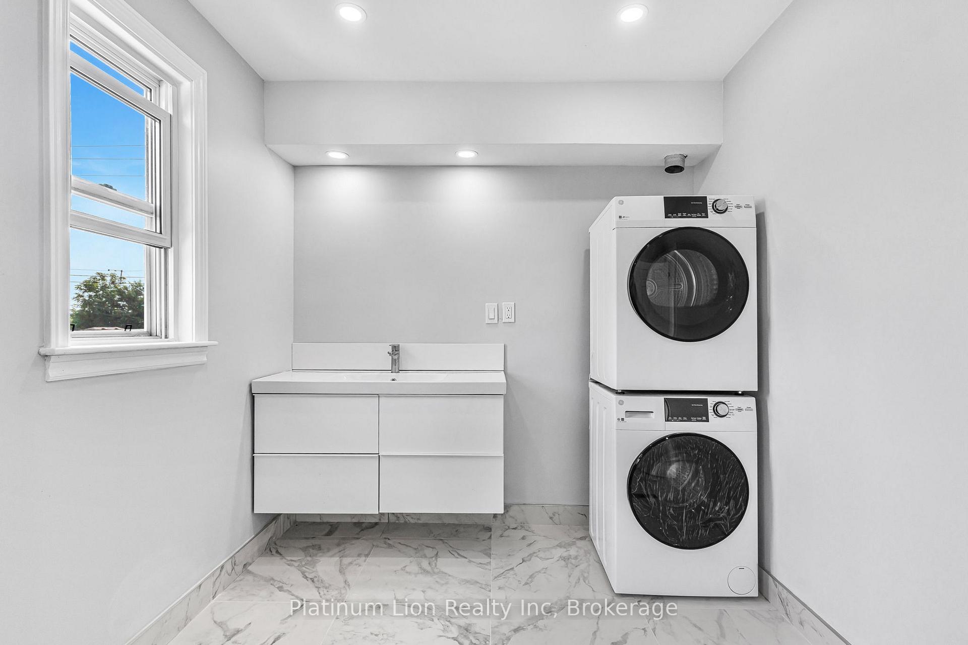 Photo 28 of 146 Craigroyston Road, Hamilton, Bartonville — HOMEH