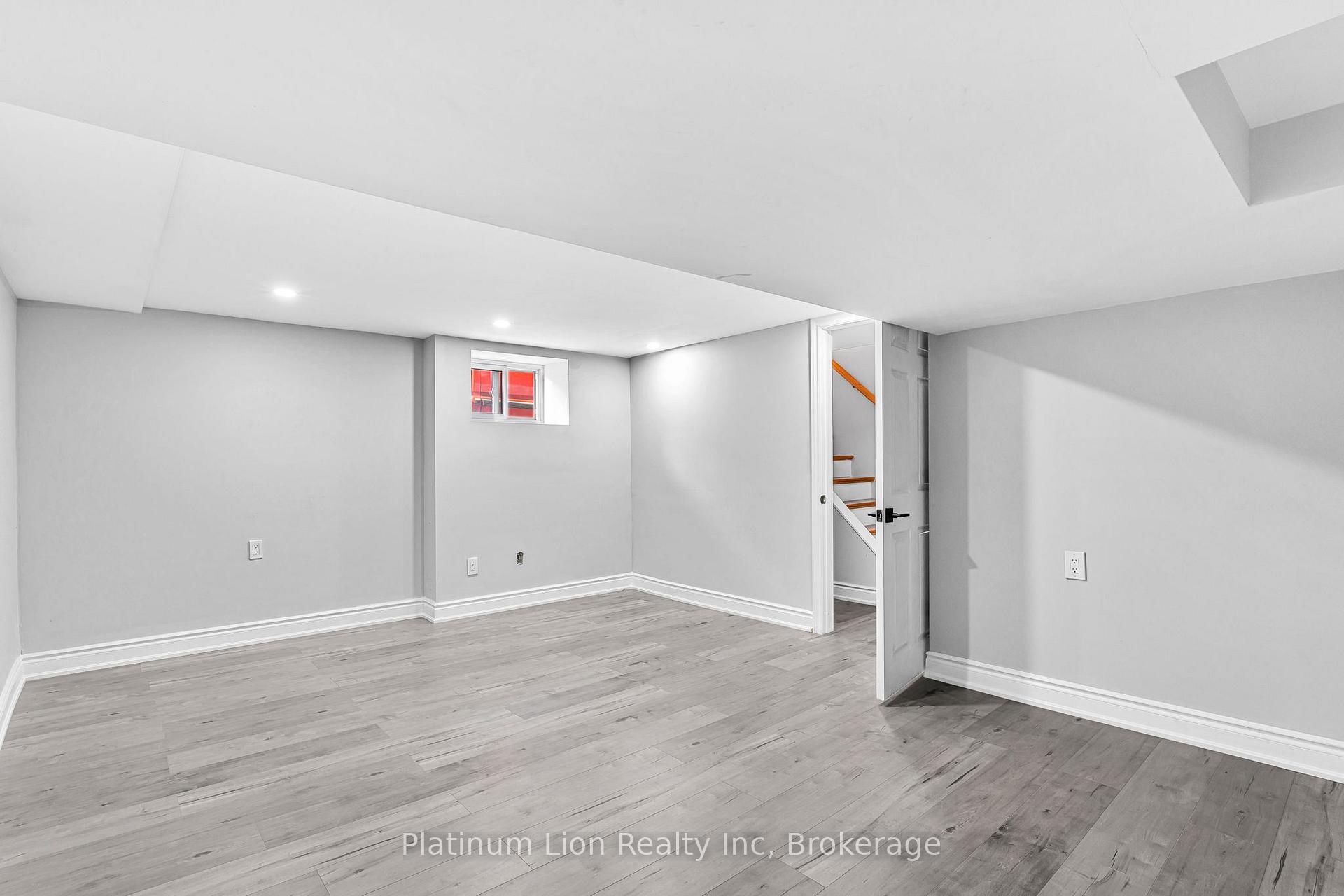 Photo 34 of 146 Craigroyston Road, Hamilton, Bartonville — HOMEH