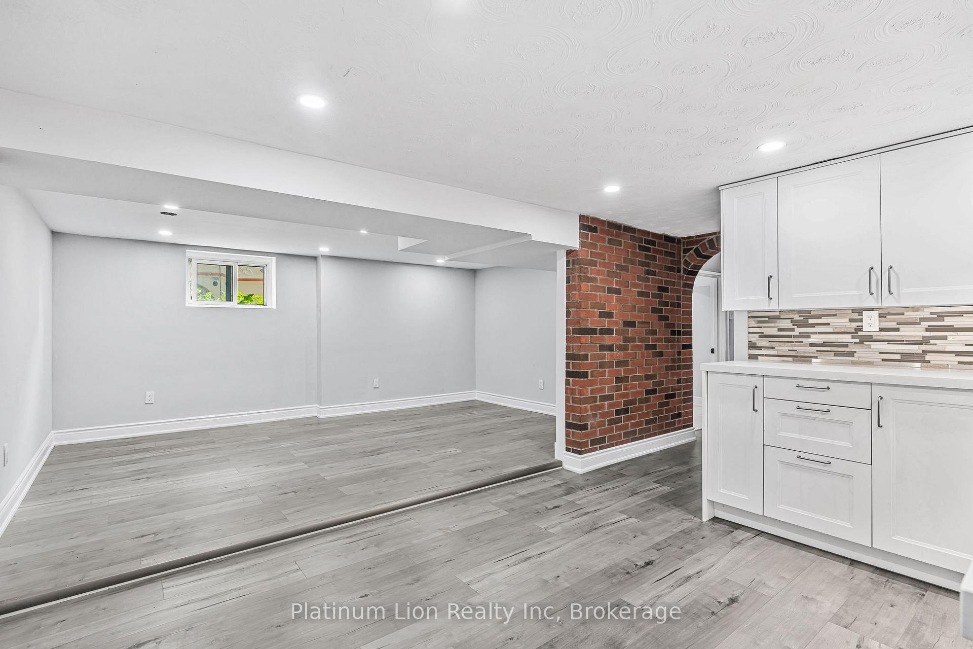 Photo 38 of 146 Craigroyston Road, Hamilton, Bartonville — HOMEH
