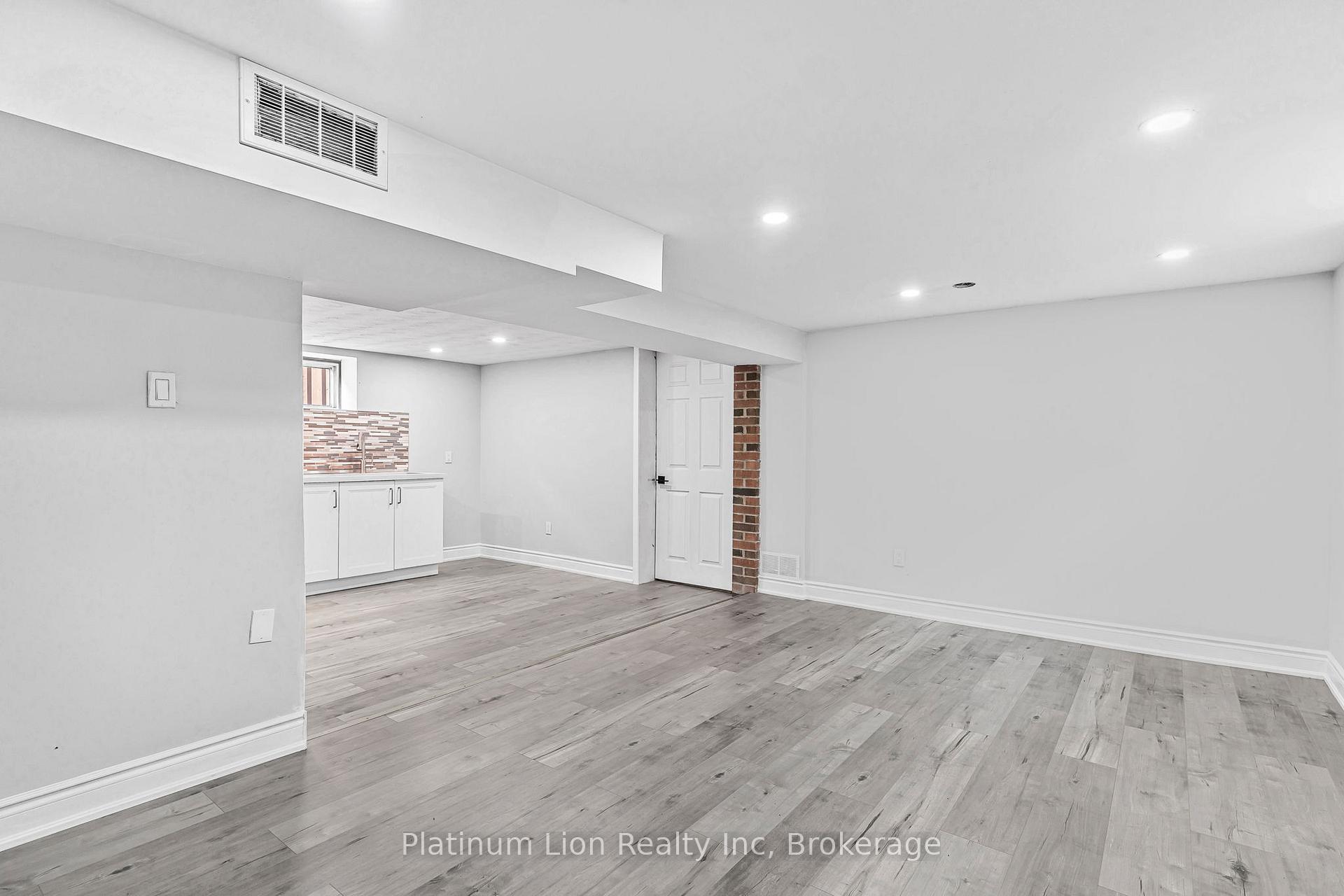 Photo 40 of 146 Craigroyston Road, Hamilton, Bartonville — HOMEH