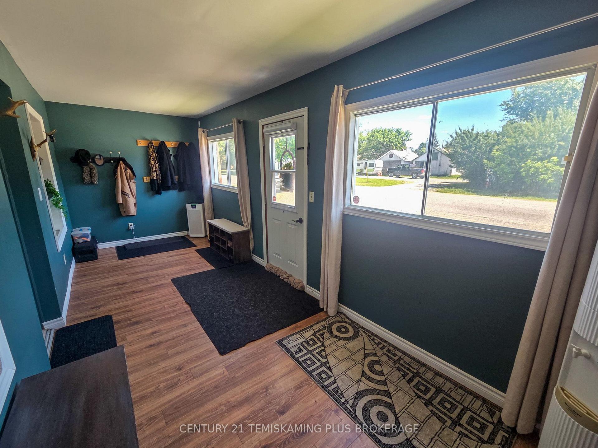 Photo 6 of 75 Third Street, Englehart — HOMEH