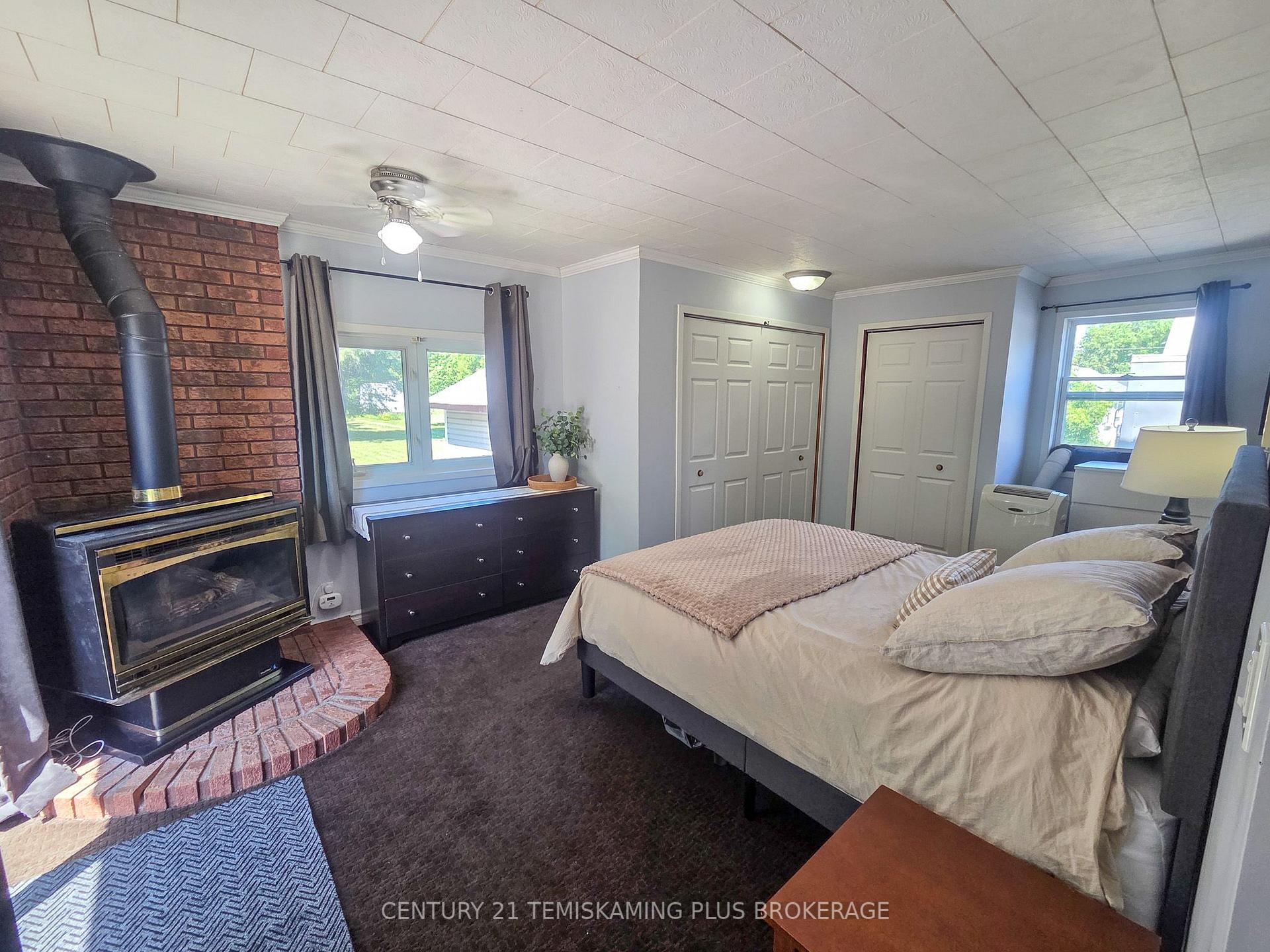 Photo 15 of 75 Third Street, Englehart — HOMEH