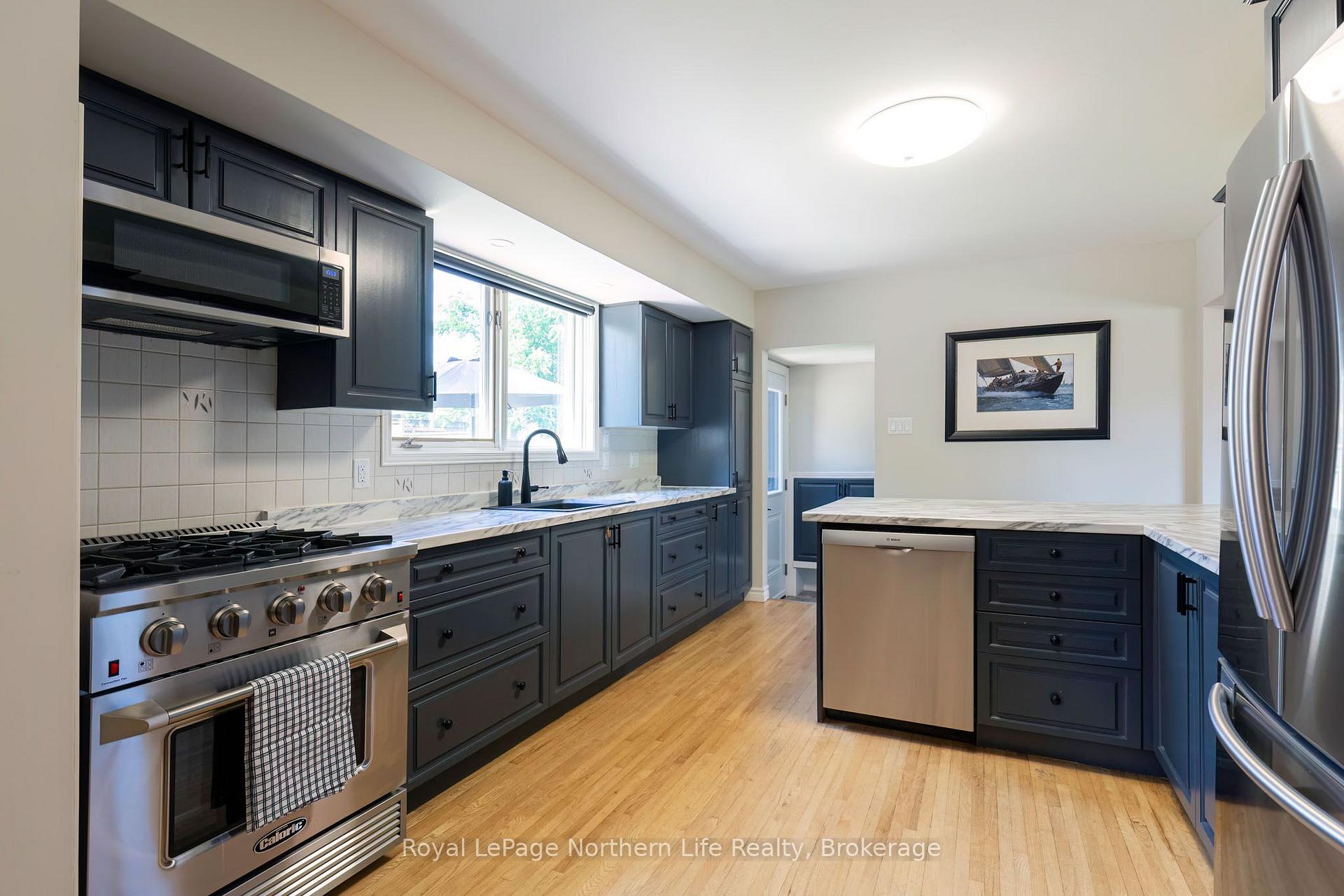 Photo 15 of 131 Coreen Crescent, North Bay, Birchaven — HOMEH