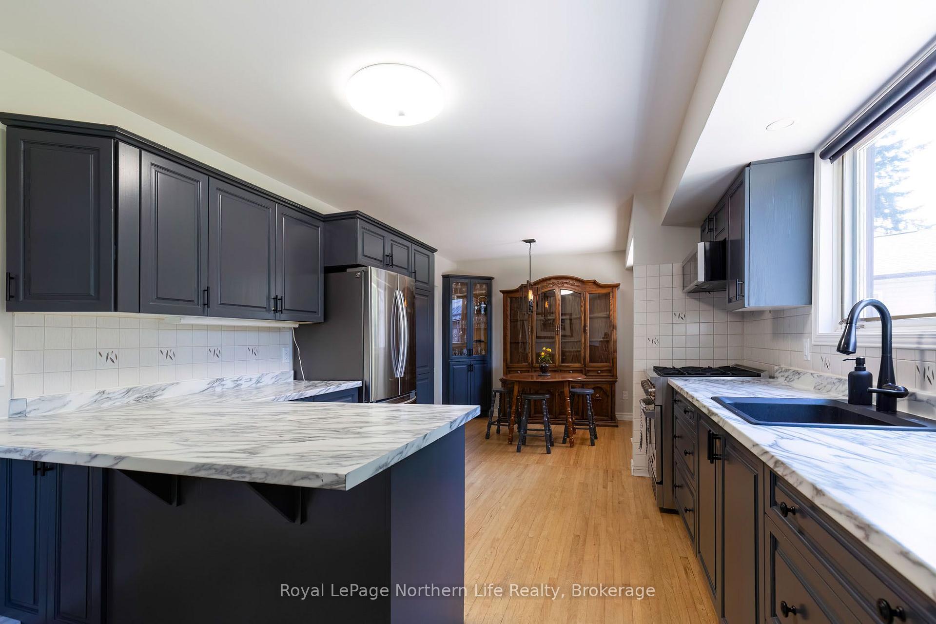 Photo 18 of 131 Coreen Crescent, North Bay, Birchaven — HOMEH