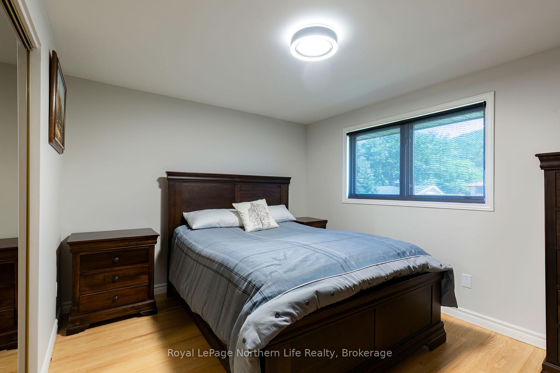 Photo 20 of 131 Coreen Crescent, North Bay, Birchaven — HOMEH