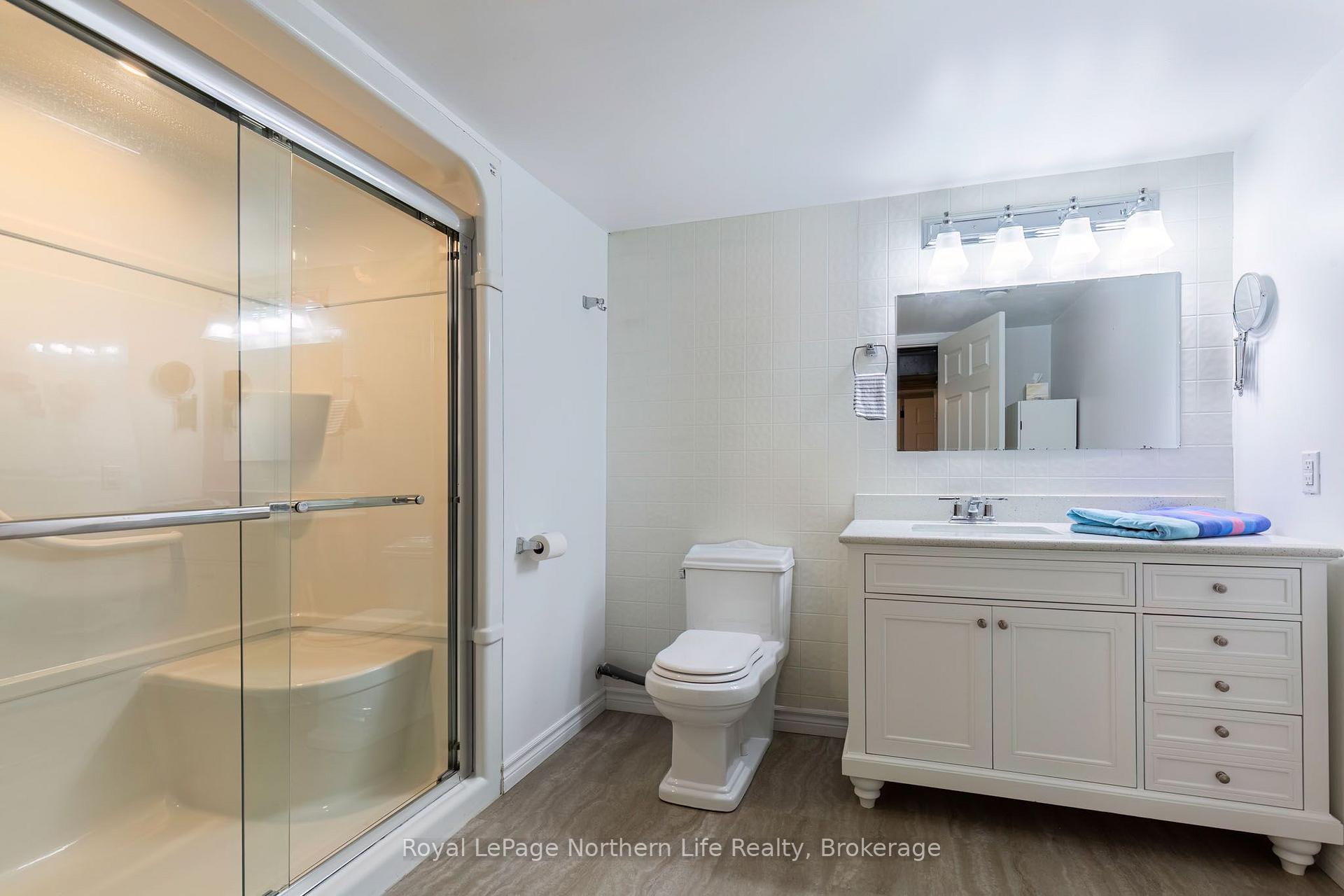 Photo 24 of 131 Coreen Crescent, North Bay, Birchaven — HOMEH