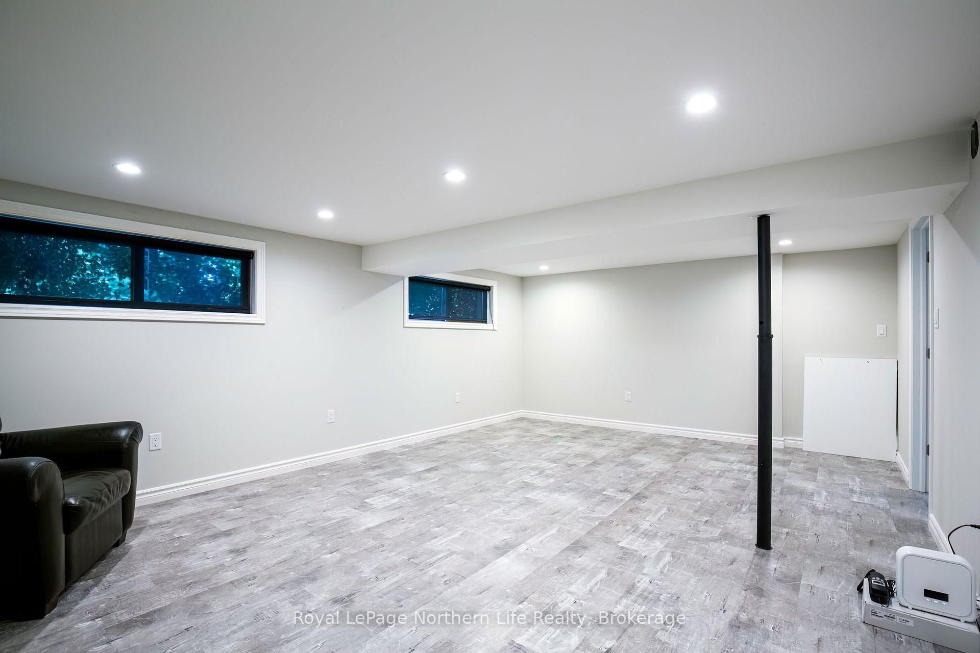 Photo 35 of 131 Coreen Crescent, North Bay, Birchaven — HOMEH