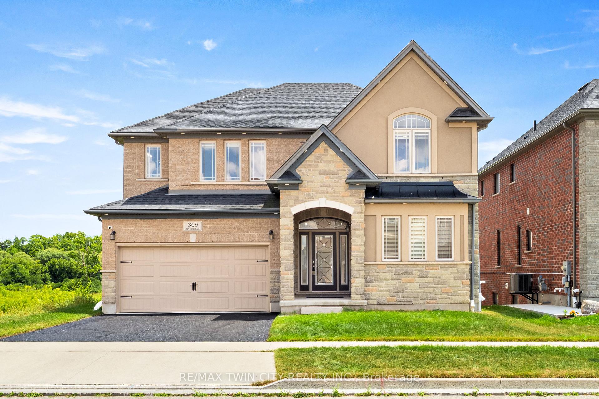 Front of 369 Rivertrail Avenue