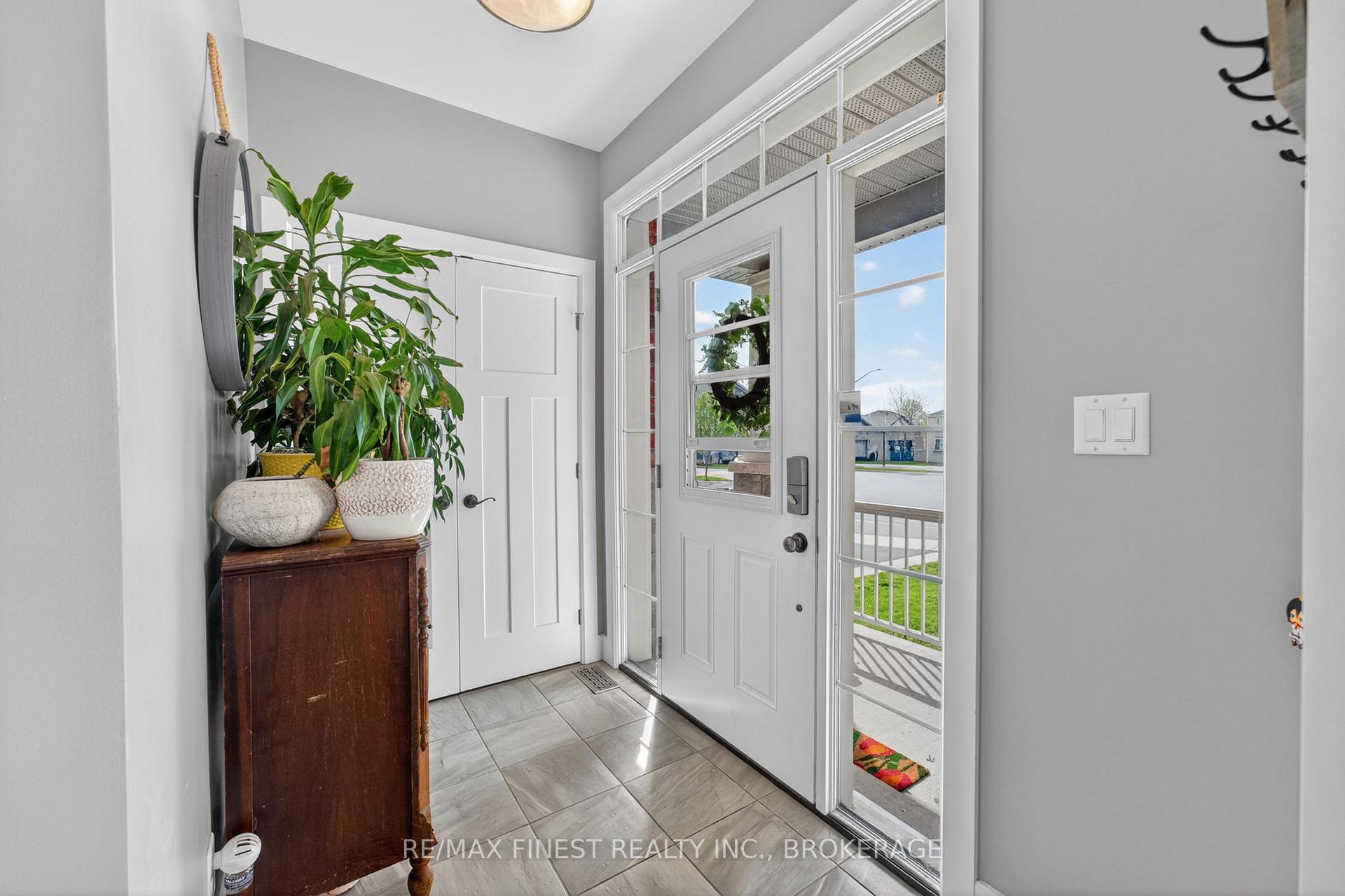 Photo 4 of 119 Champagne Crescent, Loyalist, Amherstview — HOMEH