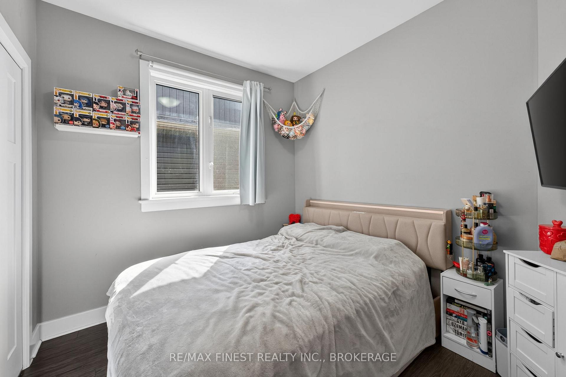 Photo 14 of 119 Champagne Crescent, Loyalist, Amherstview — HOMEH