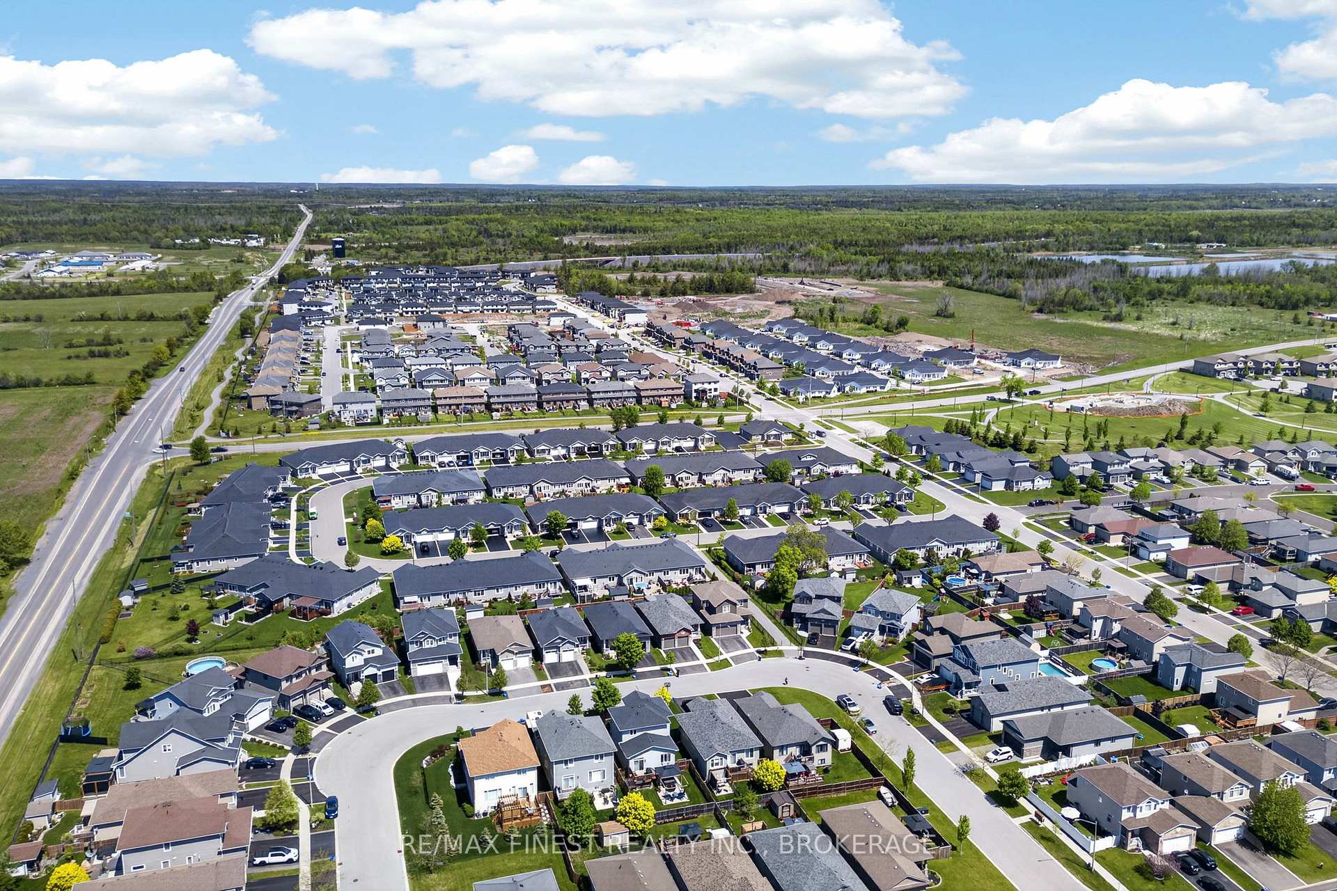 Photo 28 of 119 Champagne Crescent, Loyalist, Amherstview — HOMEH