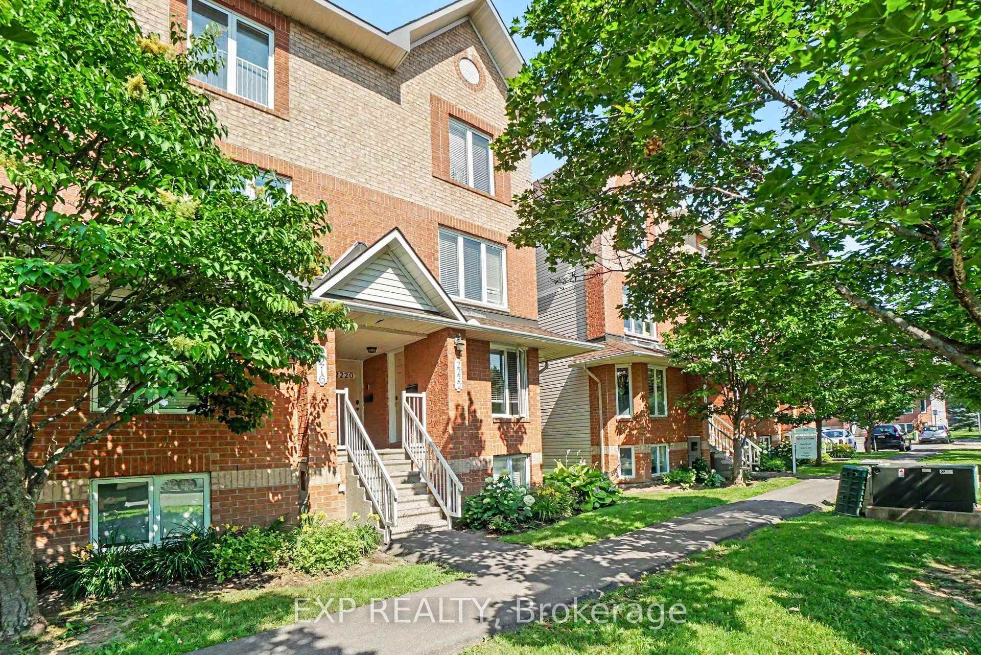 Photo 1 of 2220 Bois-Vert Place, Ottawa, Avalon East — HOMEH