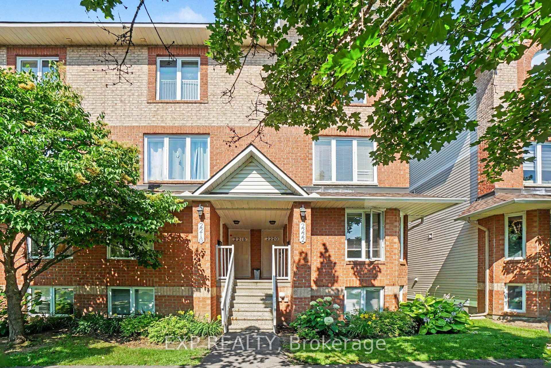 Photo 2 of 2220 Bois-Vert Place, Ottawa, Avalon East — HOMEH