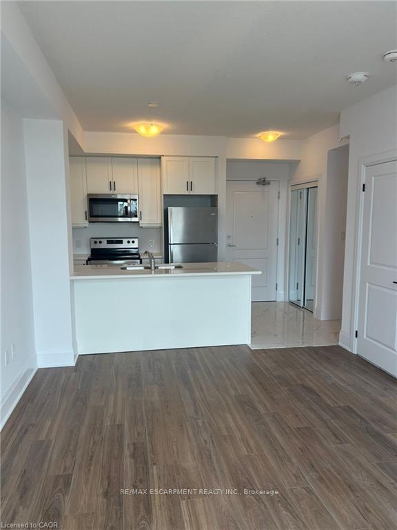 Photo 8 of Unit 409, 450 Dundas Street E, Hamilton, Waterdown — HOMEH