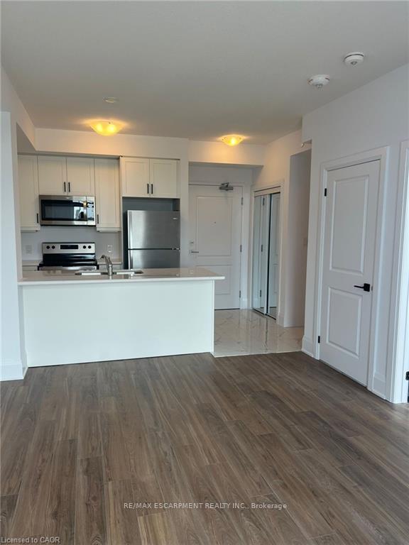 Photo 11 of Unit 409, 450 Dundas Street E, Hamilton, Waterdown — HOMEH