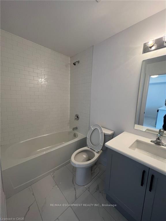 Photo 12 of Unit 409, 450 Dundas Street E, Hamilton, Waterdown — HOMEH