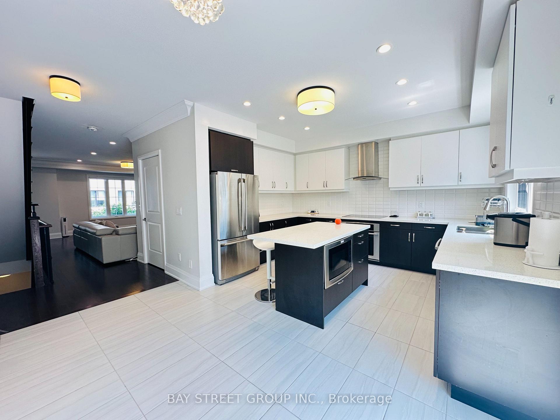 Photo 13 of Unit Th02, 388 Highway 7 Avenue E, Richmond Hill, Doncrest — HOMEH