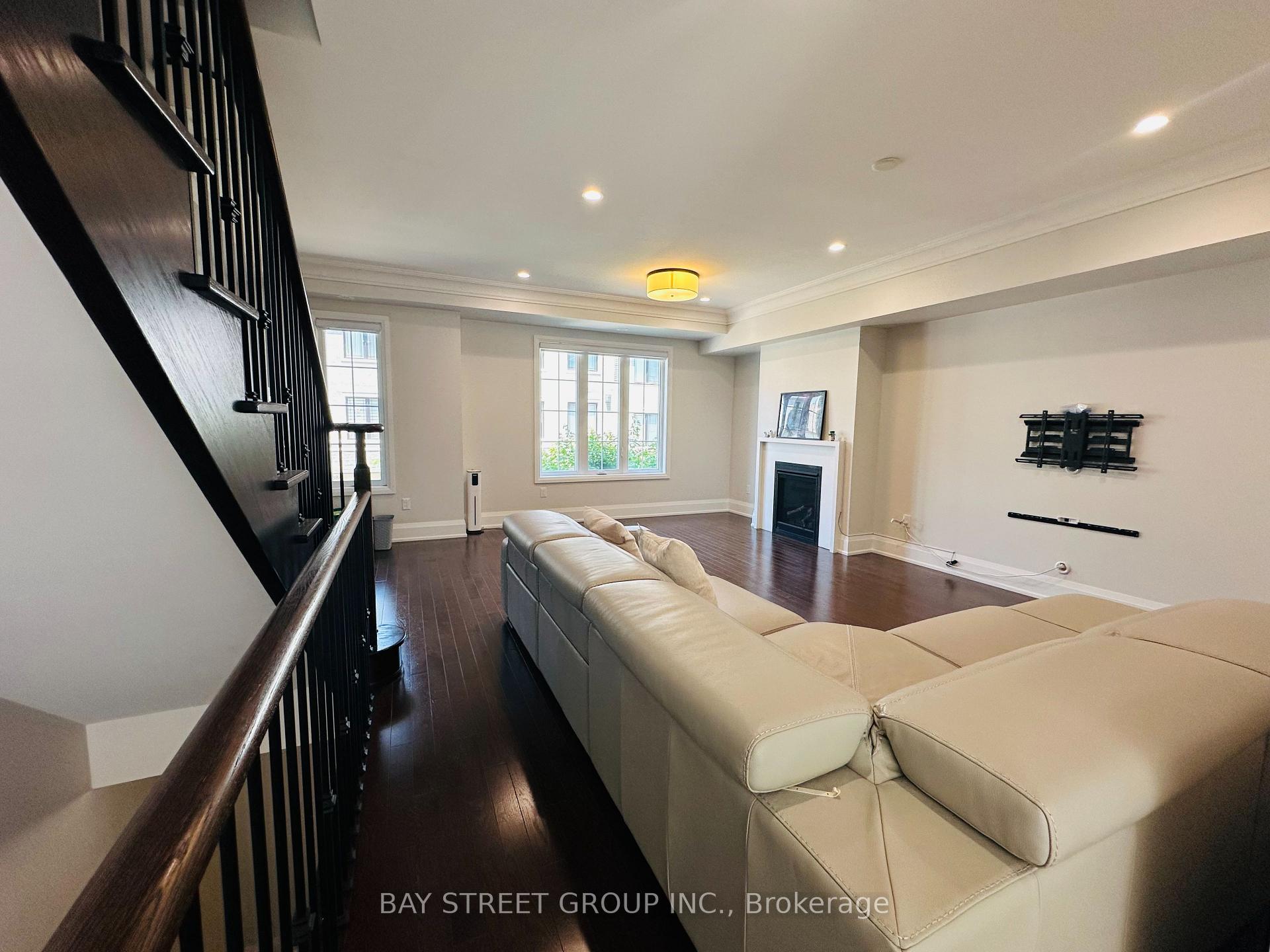 Photo 16 of Unit Th02, 388 Highway 7 Avenue E, Richmond Hill, Doncrest — HOMEH
