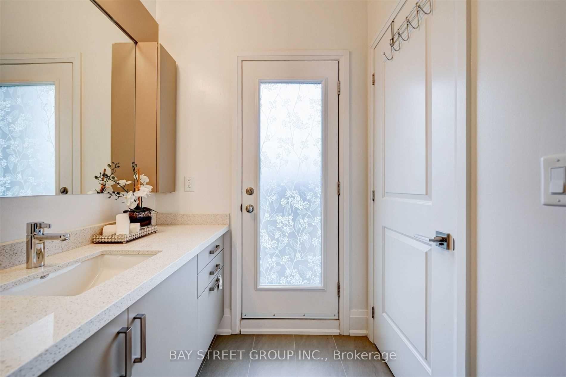 Photo 26 of Unit Th02, 388 Highway 7 Avenue E, Richmond Hill, Doncrest — HOMEH