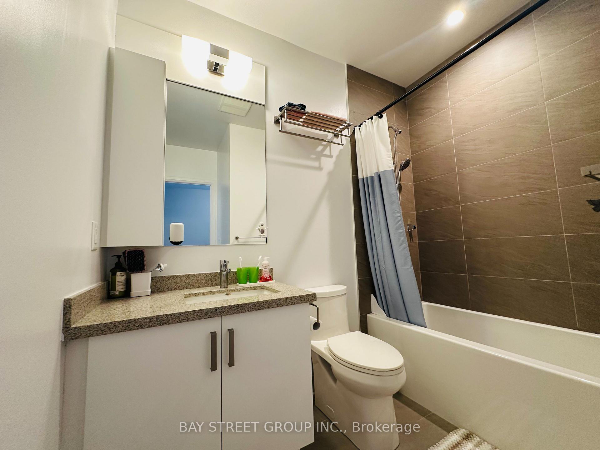 Photo 32 of Unit Th02, 388 Highway 7 Avenue E, Richmond Hill, Doncrest — HOMEH