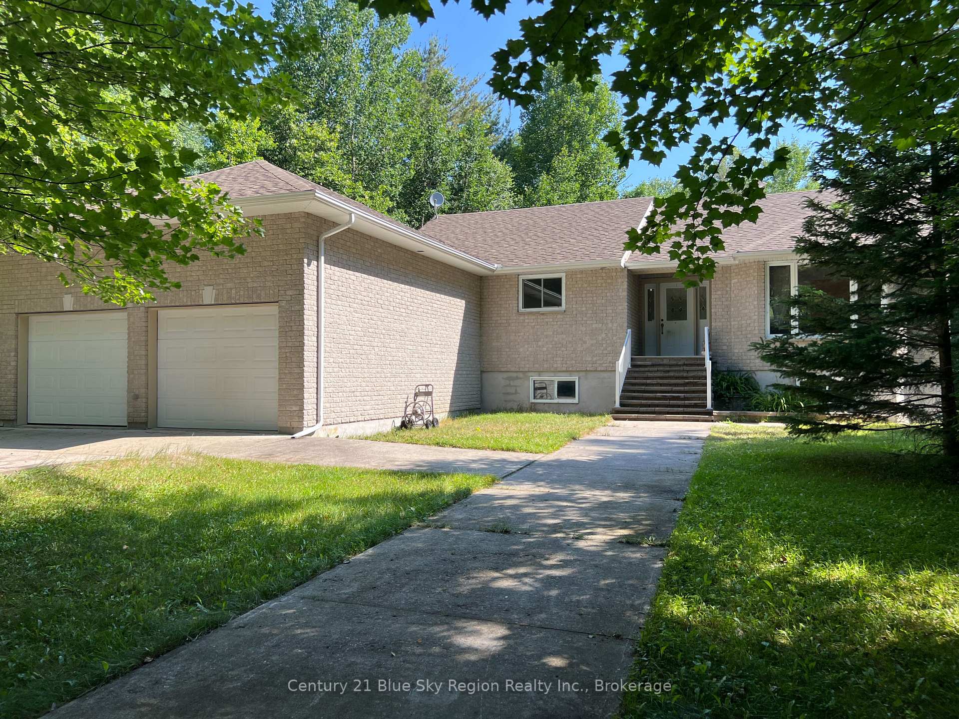 Photo 6 of 1518 Pinecreek Road S, Callander — HOMEH