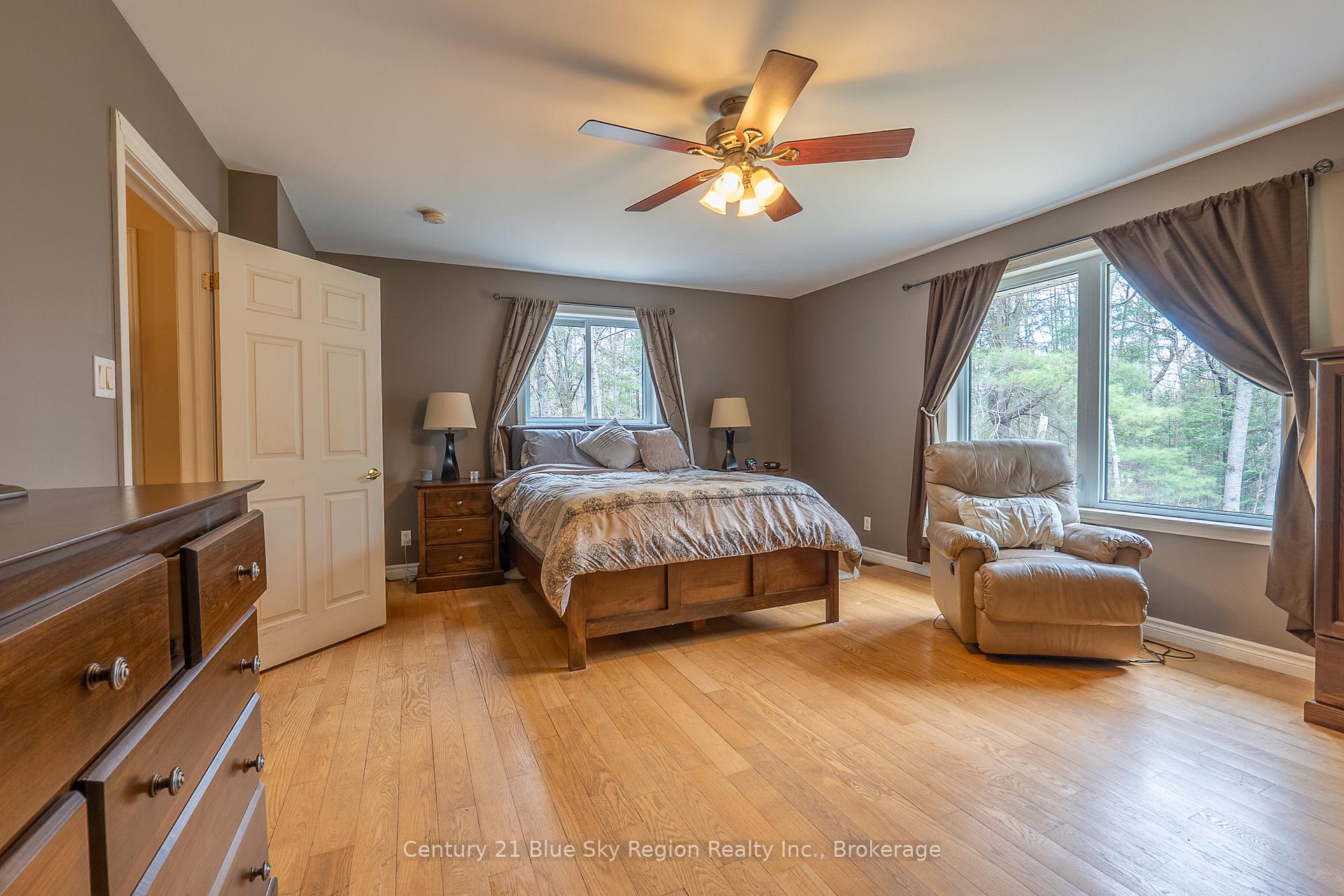 Photo 24 of 1518 Pinecreek Road S, Callander — HOMEH