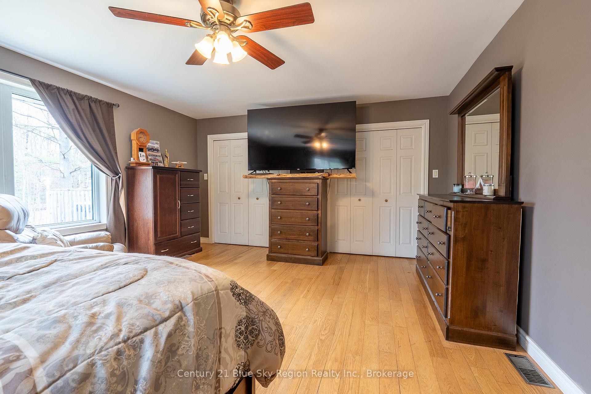 Photo 26 of 1518 Pinecreek Road S, Callander — HOMEH