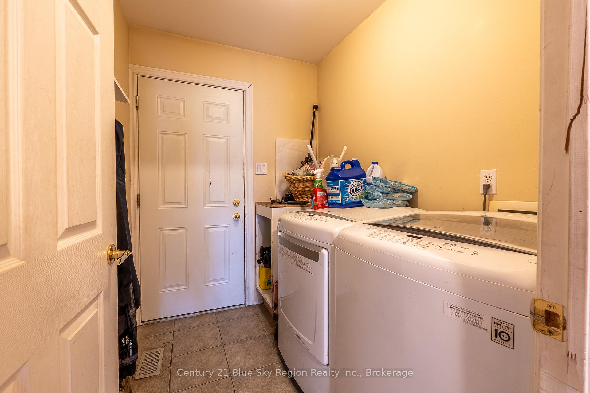Photo 31 of 1518 Pinecreek Road S, Callander — HOMEH