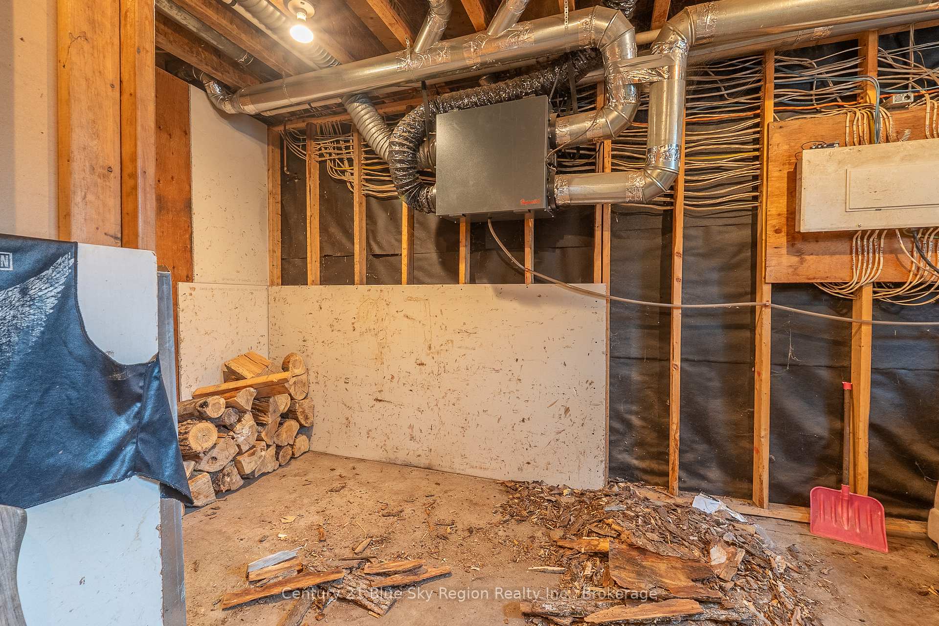 Photo 43 of 1518 Pinecreek Road S, Callander — HOMEH
