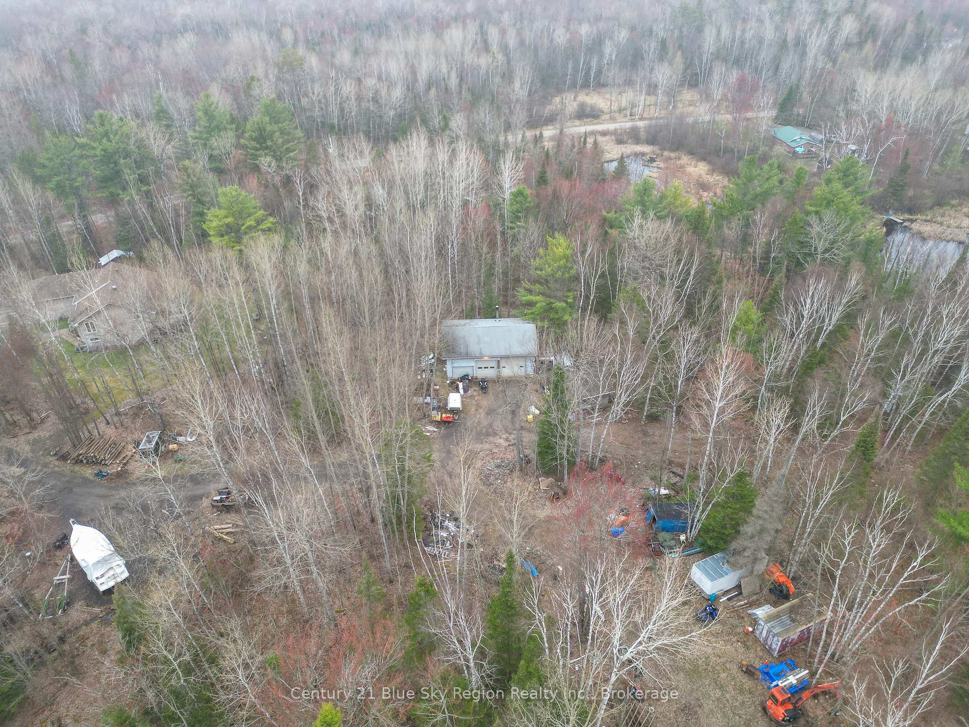 Photo 63 of 1518 Pinecreek Road S, Callander — HOMEH