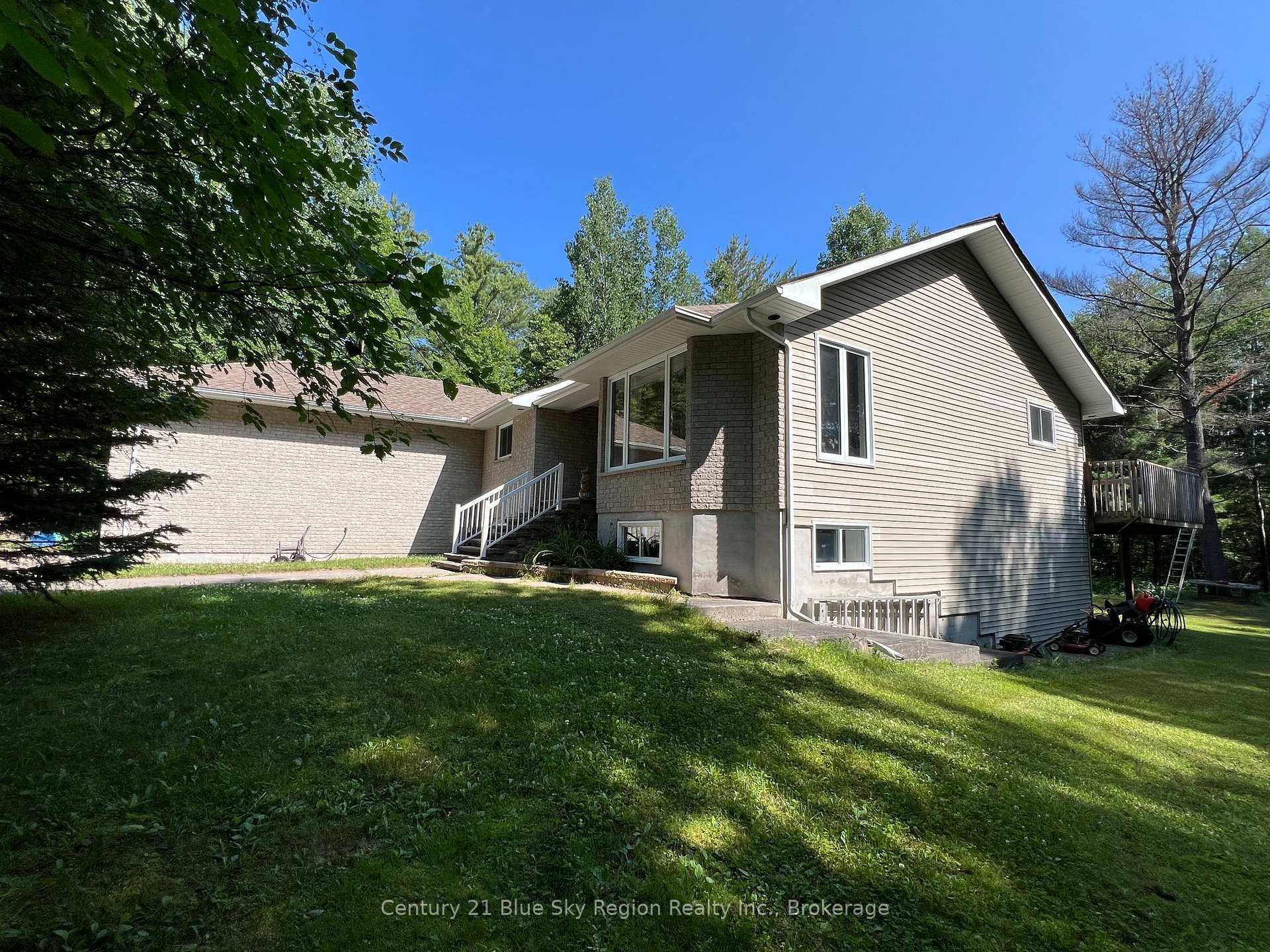 Photo 49 of 1518 Pinecreek Road S, Callander — HOMEH
