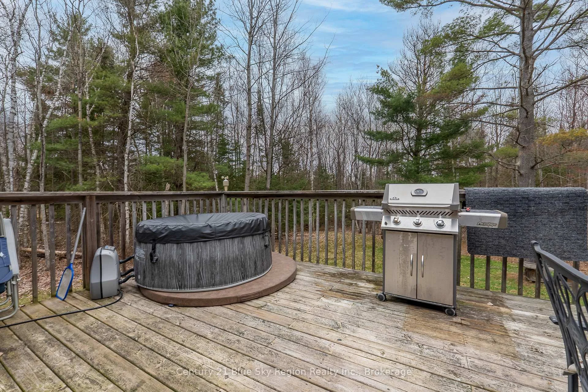 Photo 42 of 1518 Pinecreek Road S, Callander — HOMEH