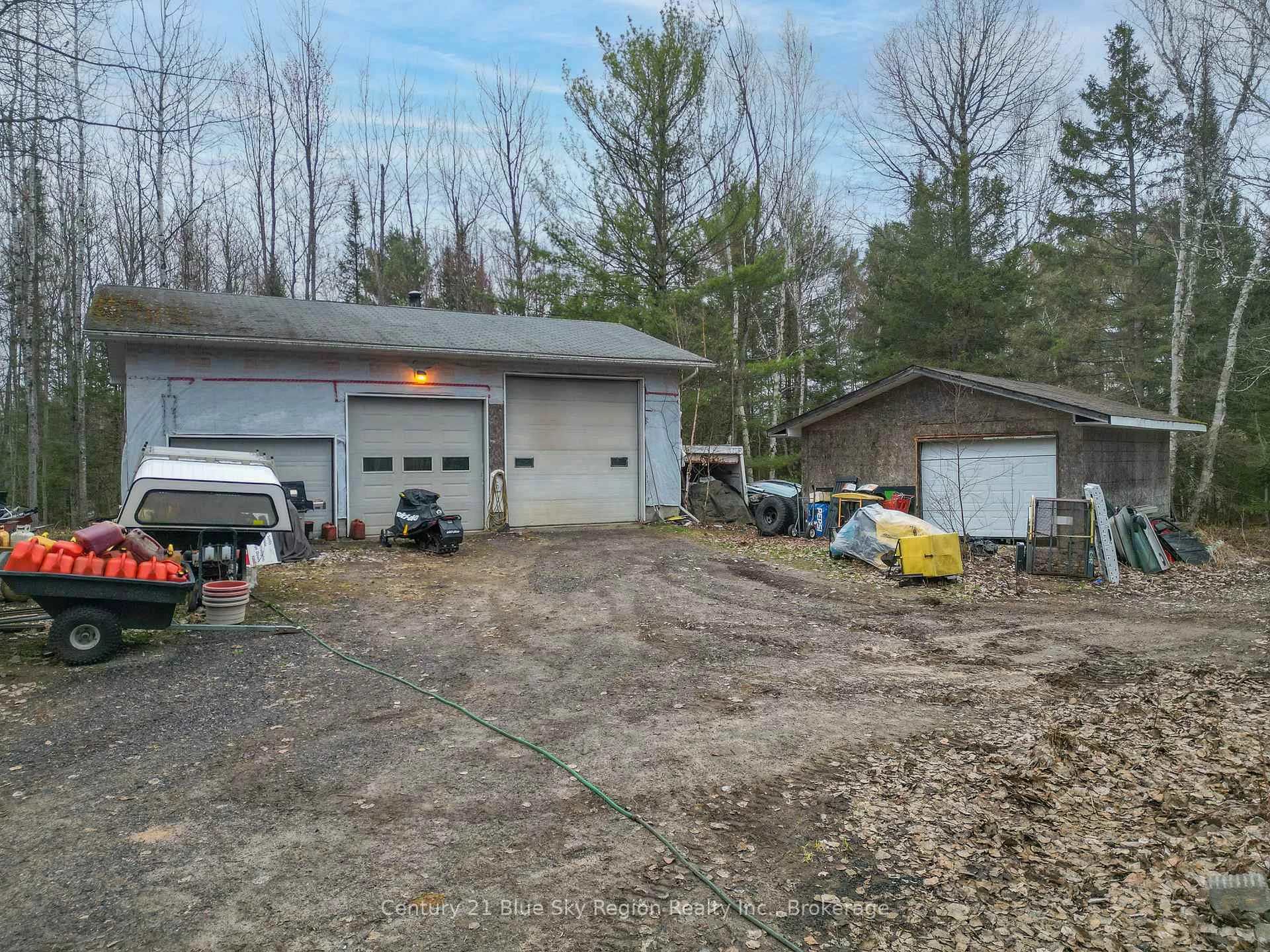 Photo 45 of 1518 Pinecreek Road S, Callander — HOMEH