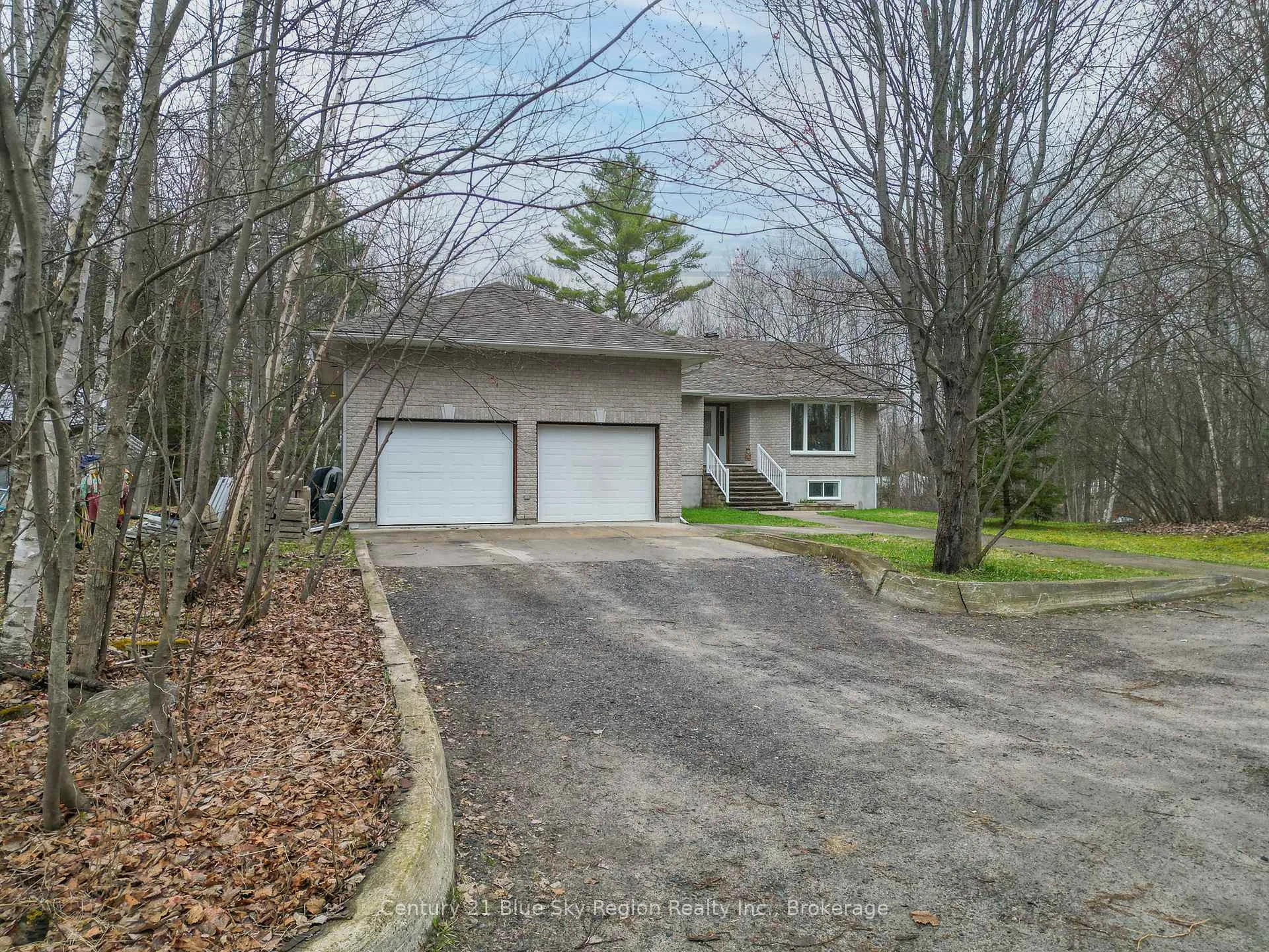 Photo 46 of 1518 Pinecreek Road S, Callander — HOMEH