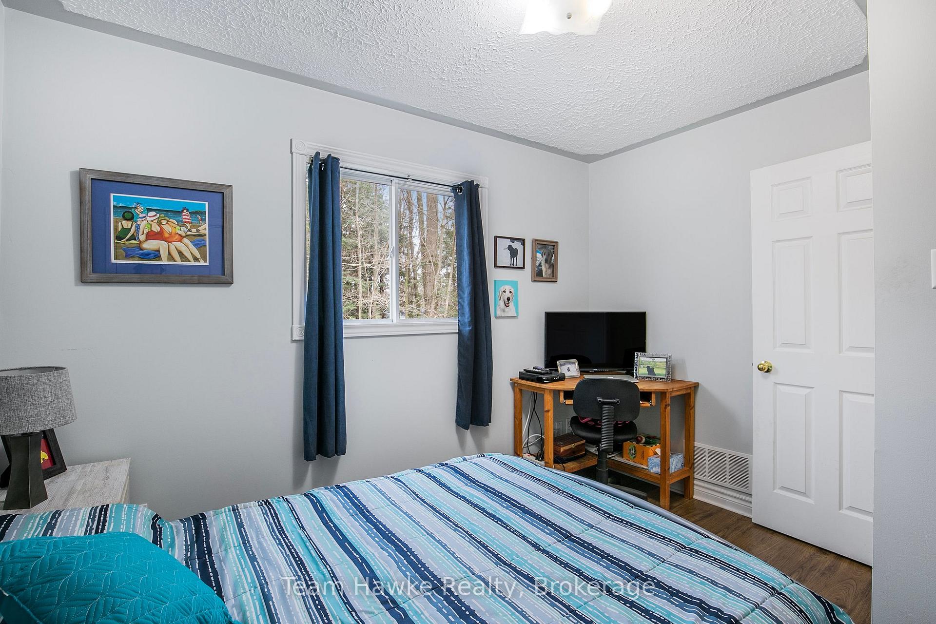 Photo 15 of 22 Laurier Boulevard, Tiny, Rural Tiny — HOMEH