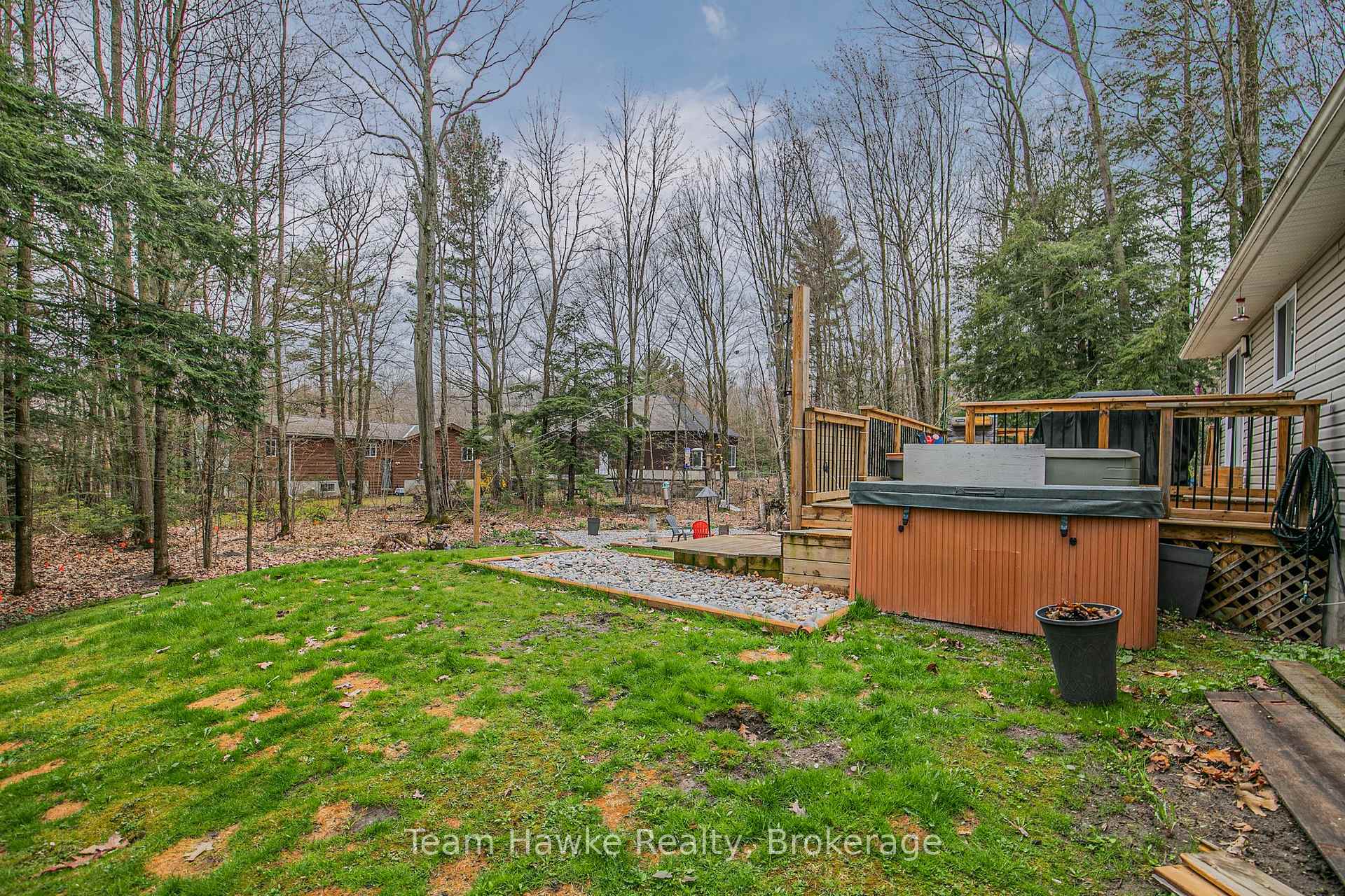 Photo 31 of 22 Laurier Boulevard, Tiny, Rural Tiny — HOMEH