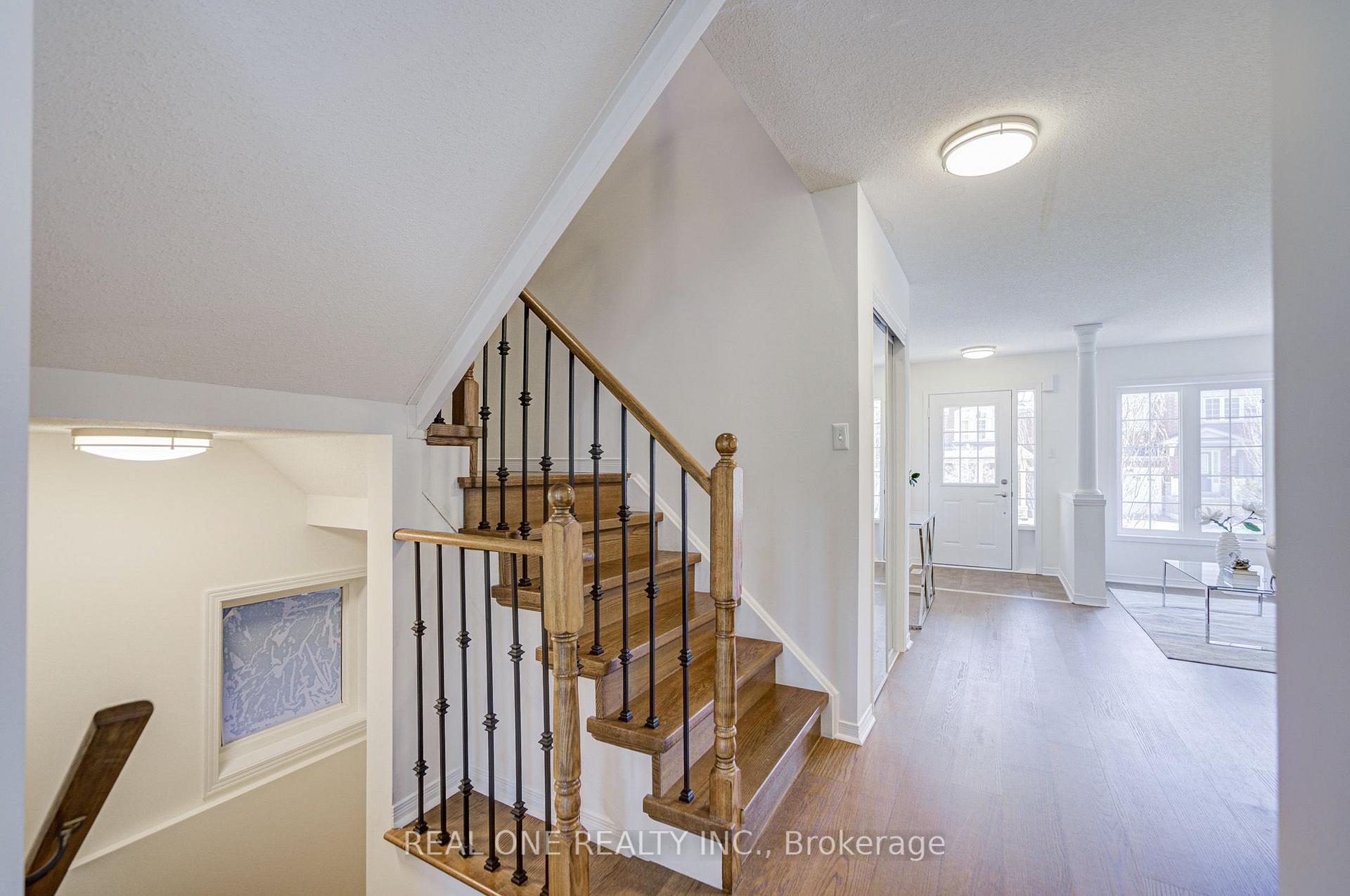 Photo 10 of 65 Westcliffe Crescent, Richmond Hill, Jefferson — HOMEH