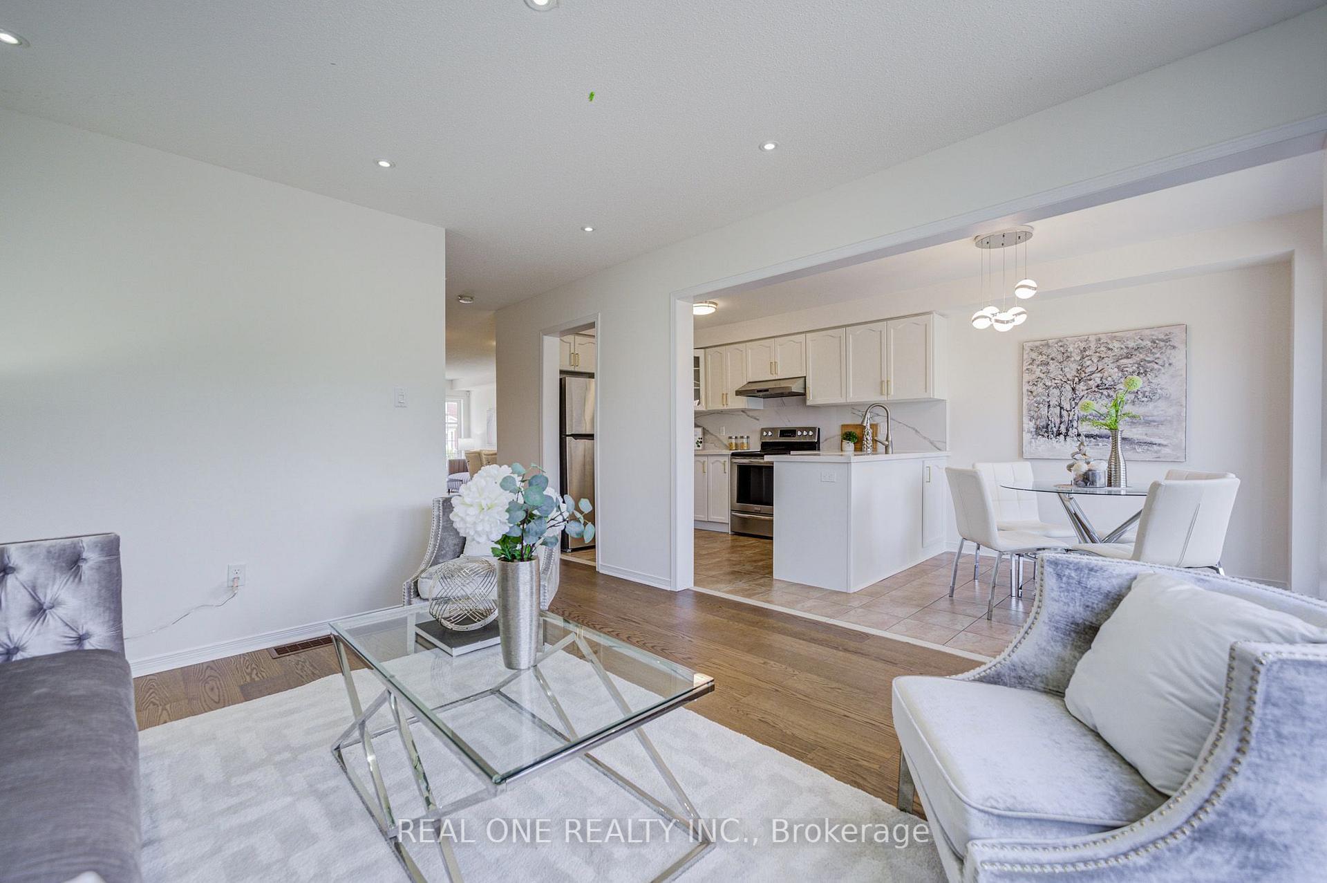 Photo 13 of 65 Westcliffe Crescent, Richmond Hill, Jefferson — HOMEH