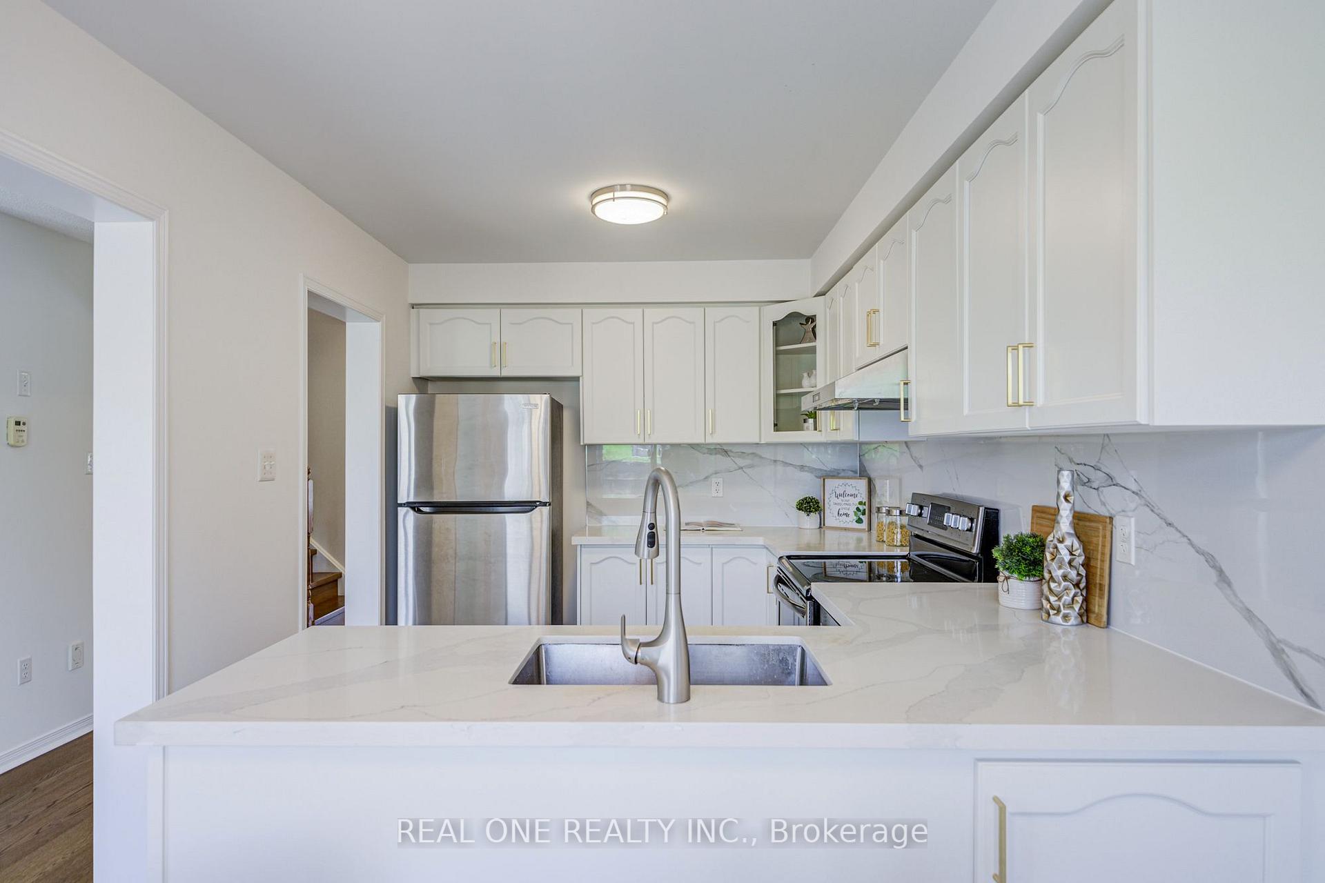 Photo 18 of 65 Westcliffe Crescent, Richmond Hill, Jefferson — HOMEH