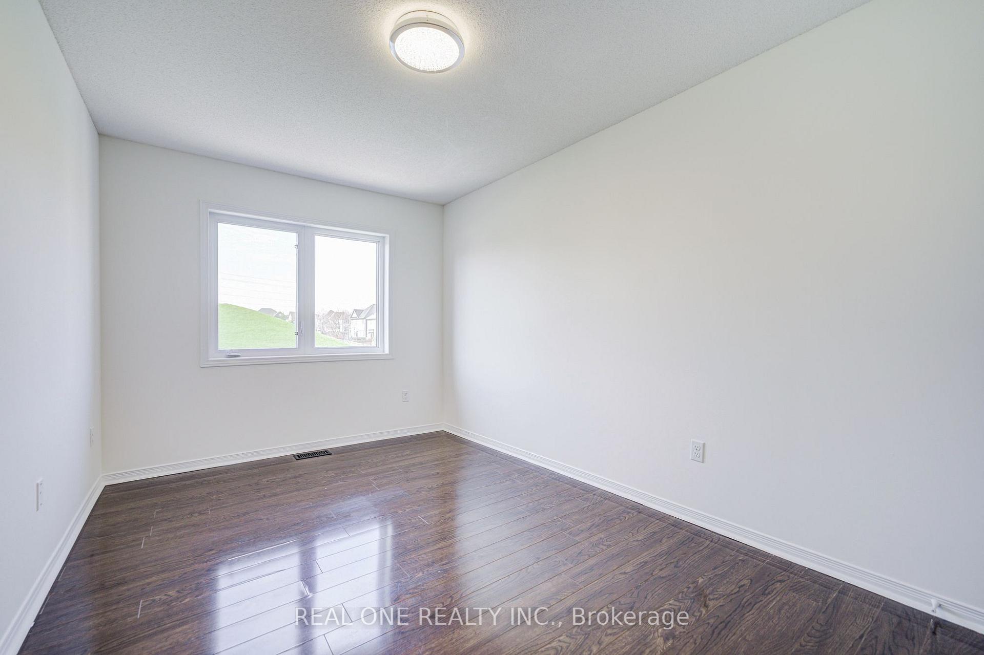 Photo 31 of 65 Westcliffe Crescent, Richmond Hill, Jefferson — HOMEH